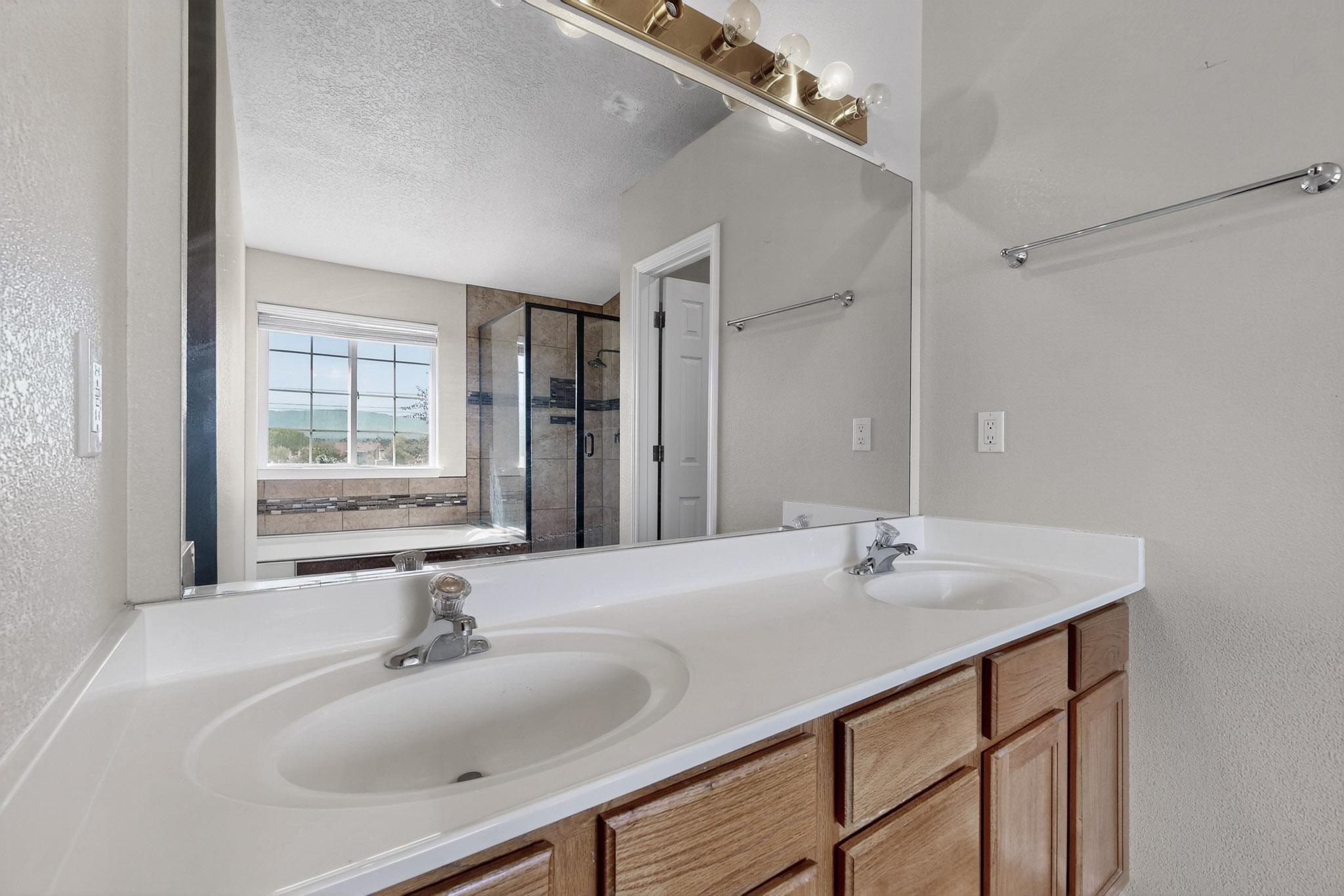 1508 ROSEWOOD Avenue NW