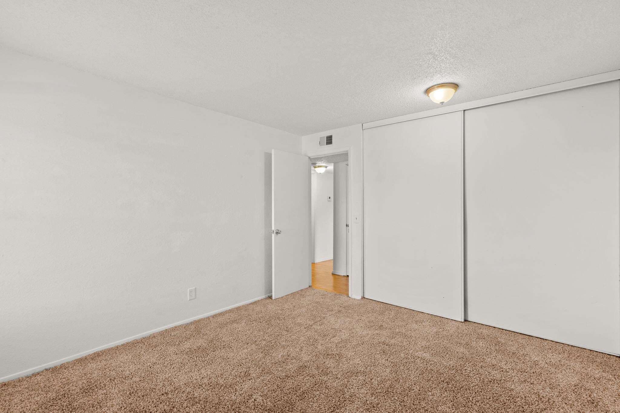 3839 MONTGOMERY Boulevard NE #732