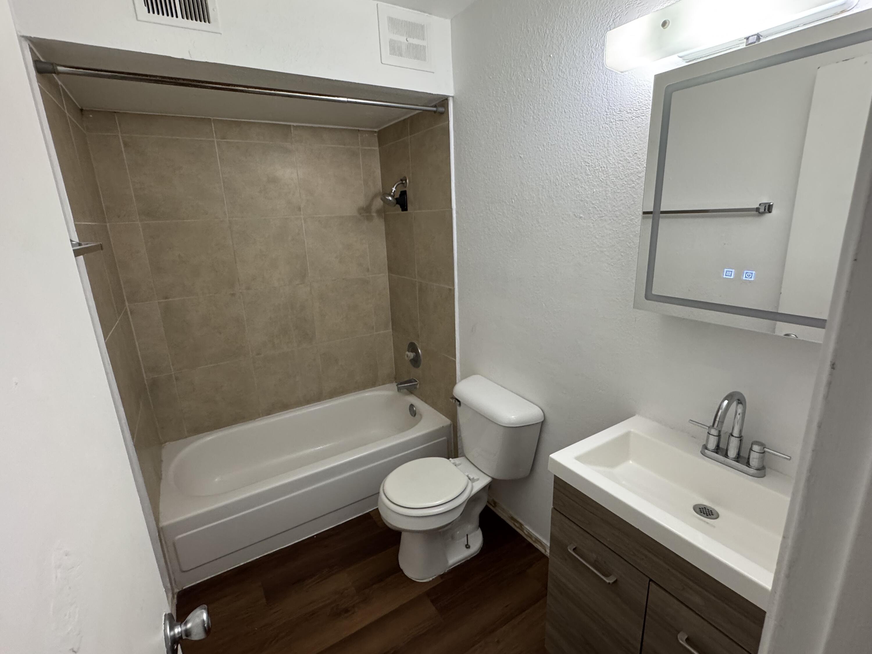 3839 MONTGOMERY Boulevard NE #732