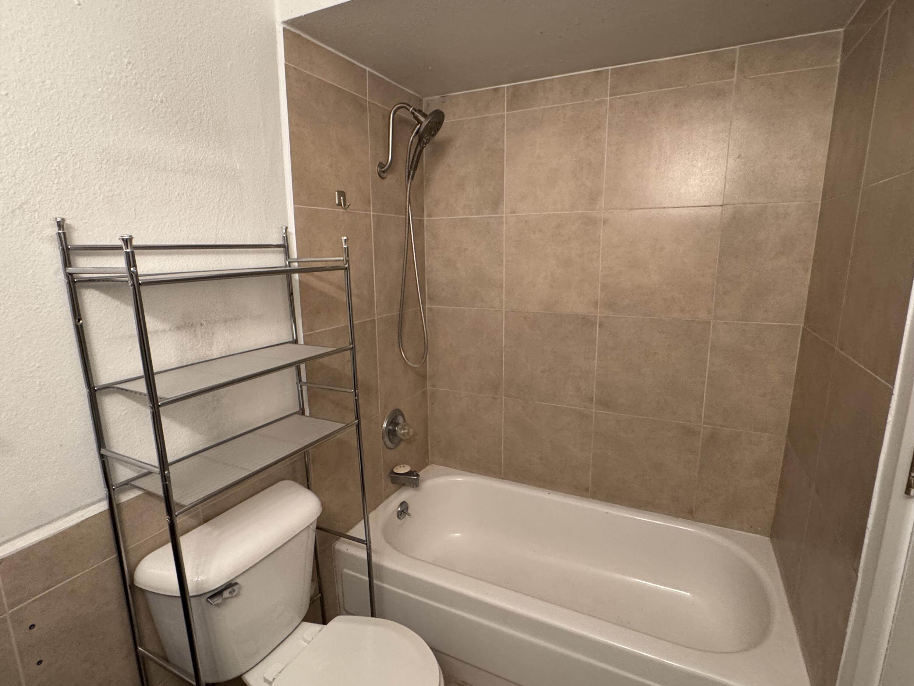 3839 MONTGOMERY Boulevard NE #732