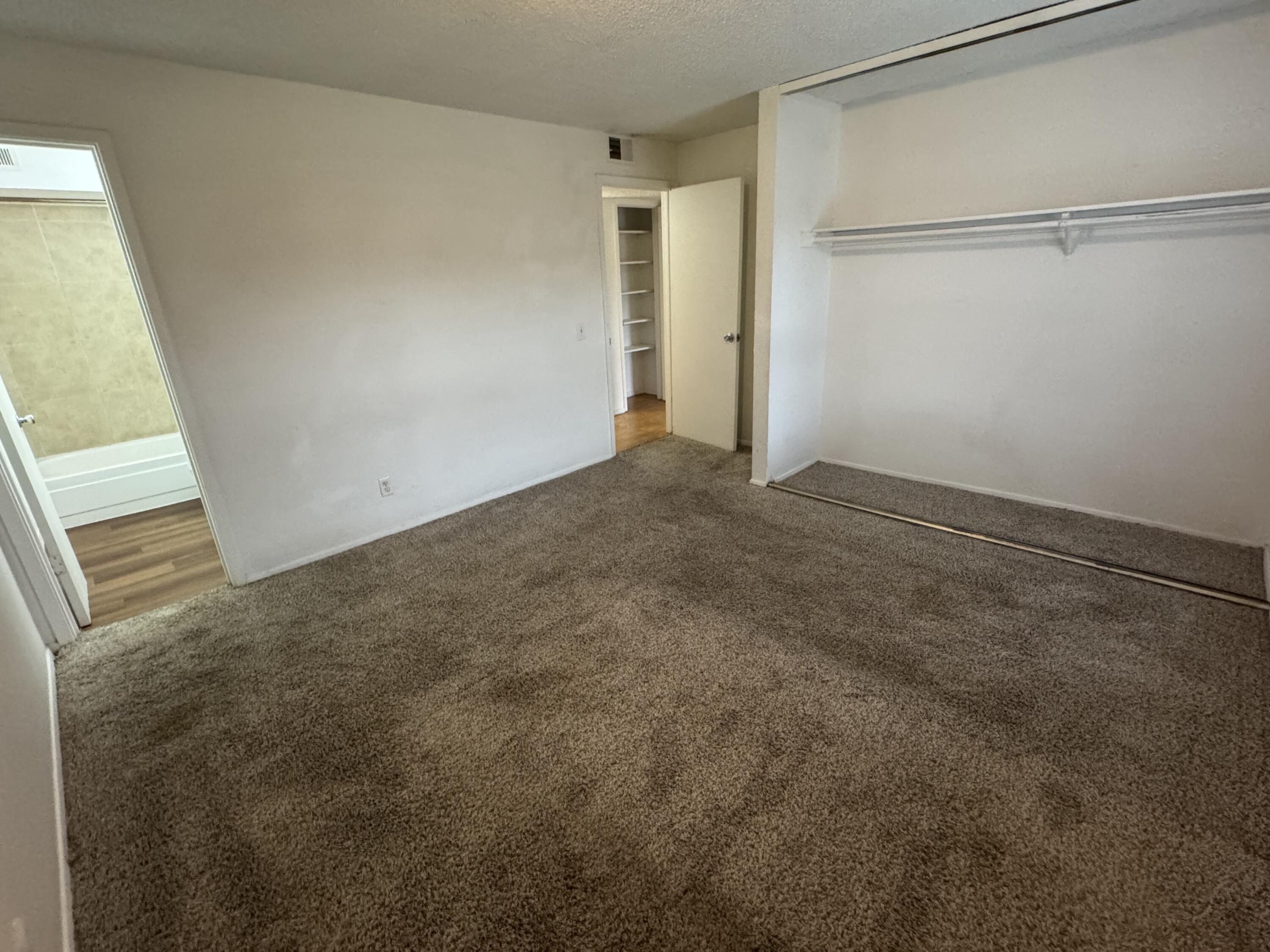 3839 MONTGOMERY Boulevard NE #732