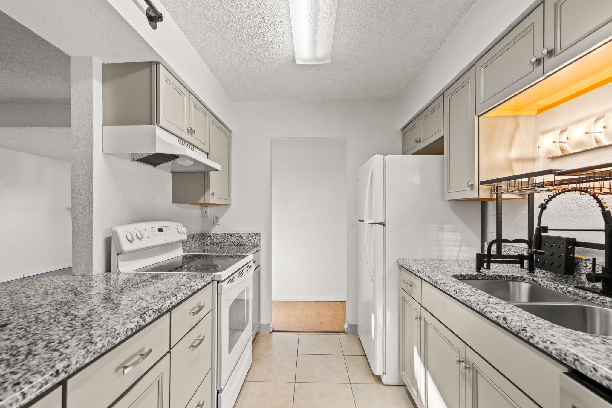 3839 MONTGOMERY Boulevard NE #732