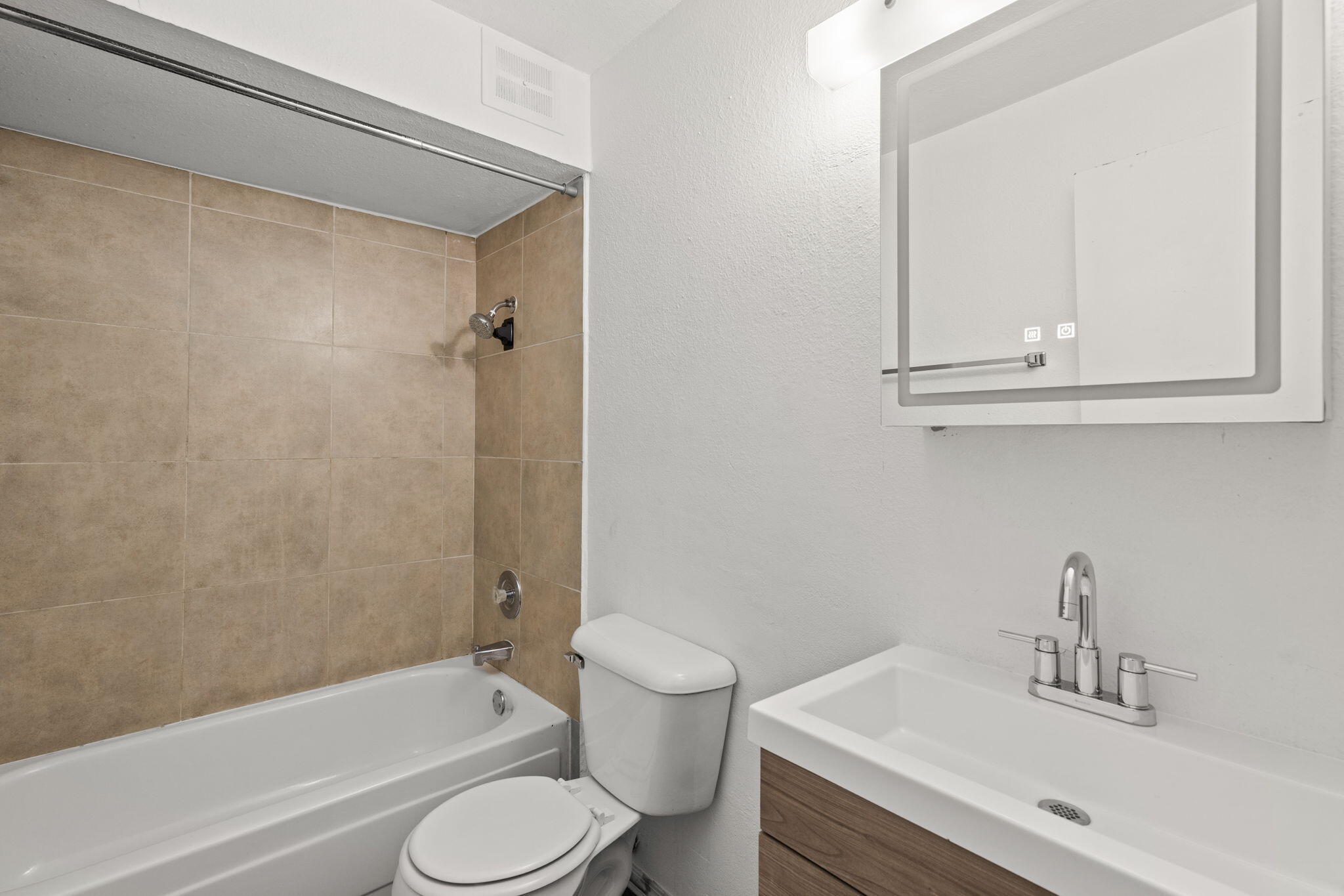 3839 MONTGOMERY Boulevard NE #732