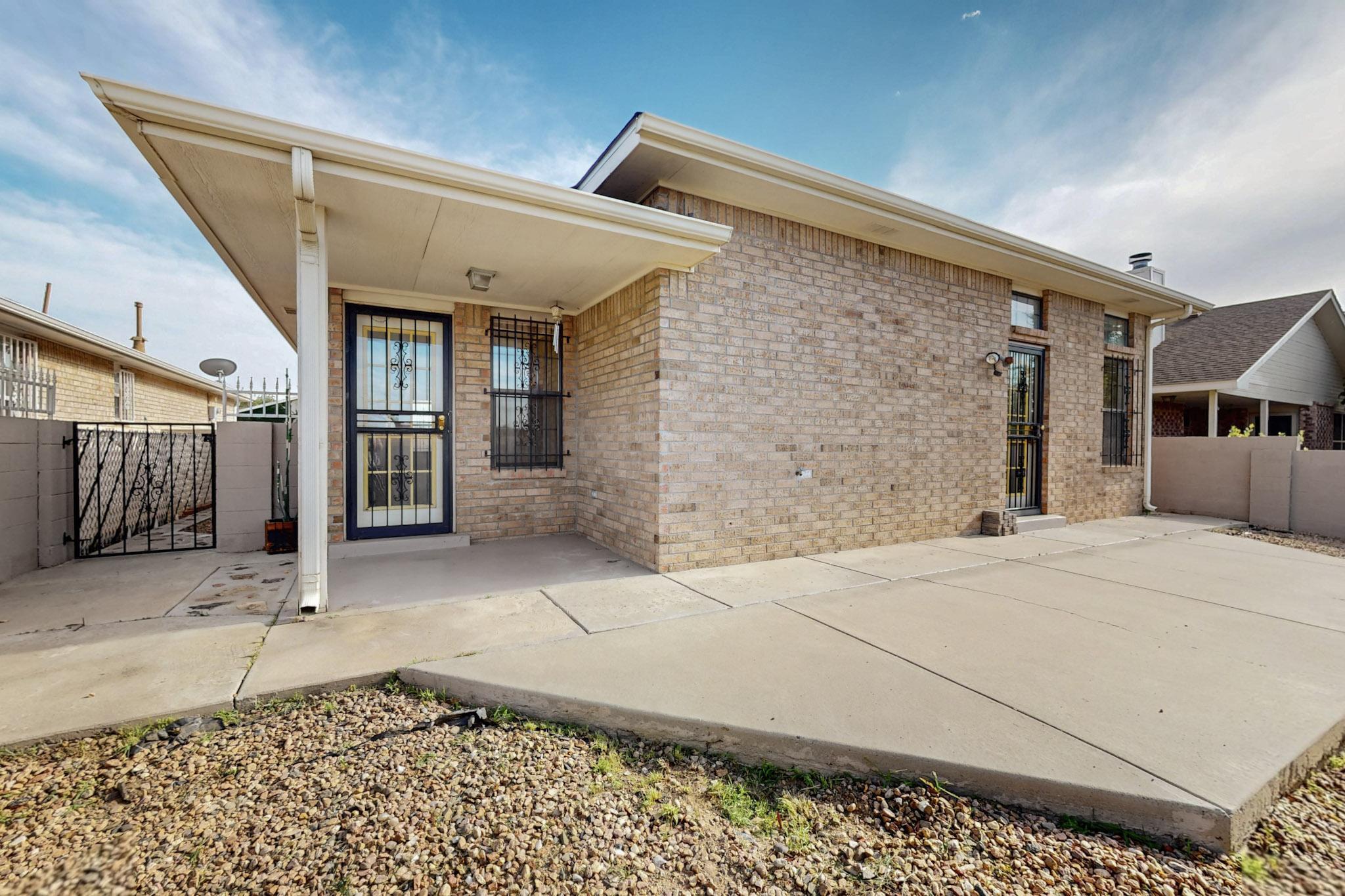 6779 Forest Hills Drive NE