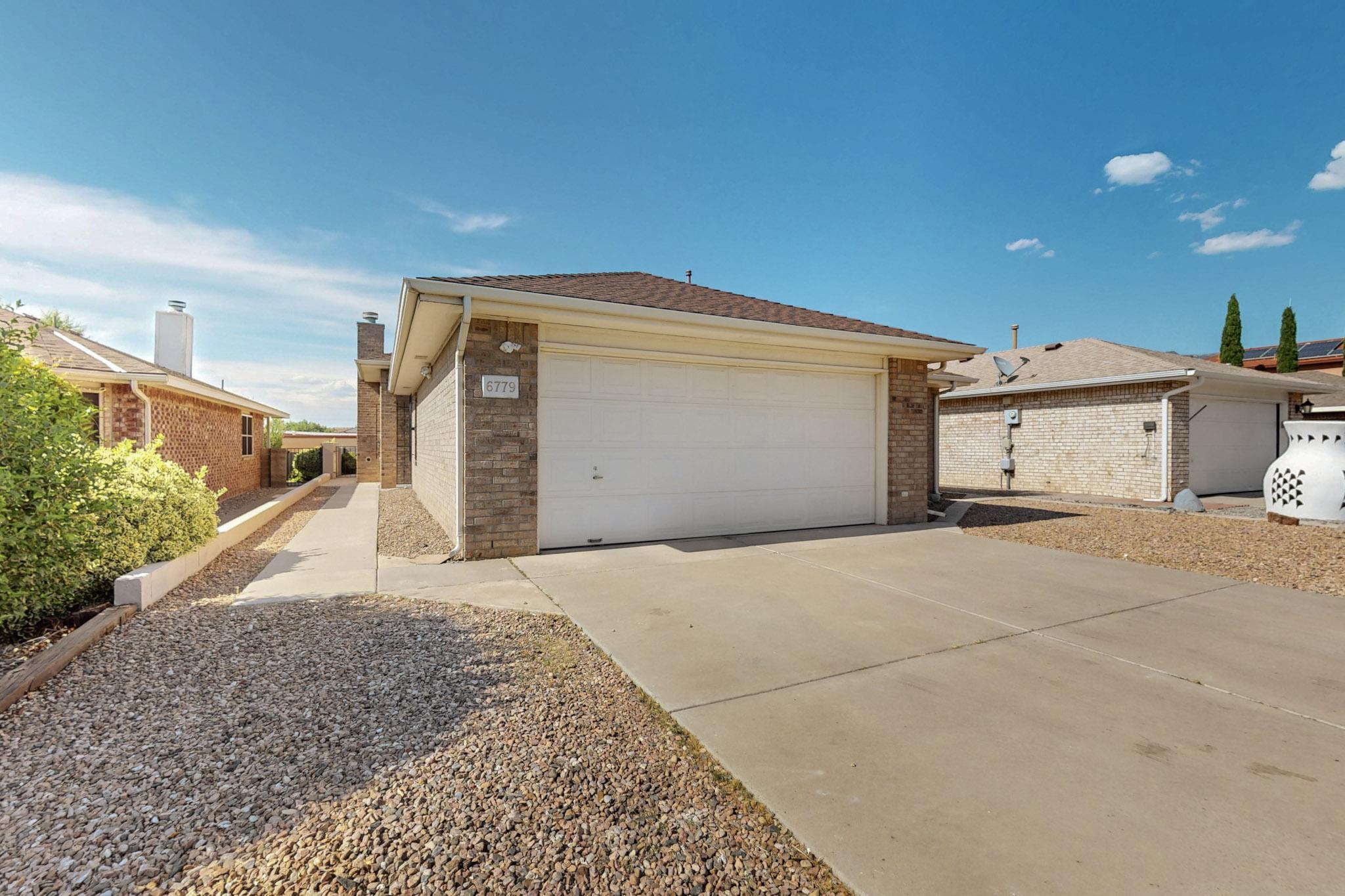 6779 Forest Hills Drive NE