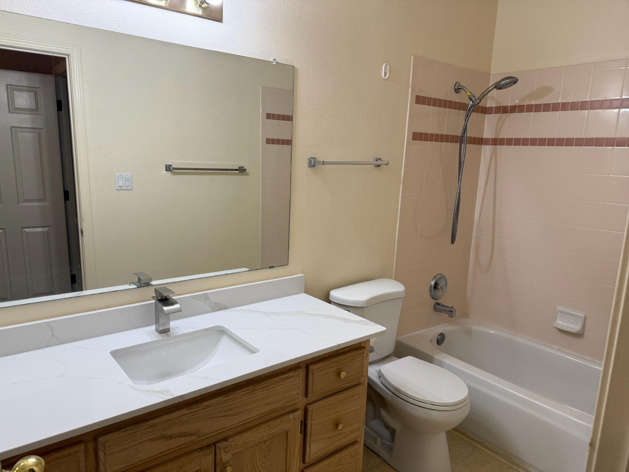 6779 Forest Hills Drive NE