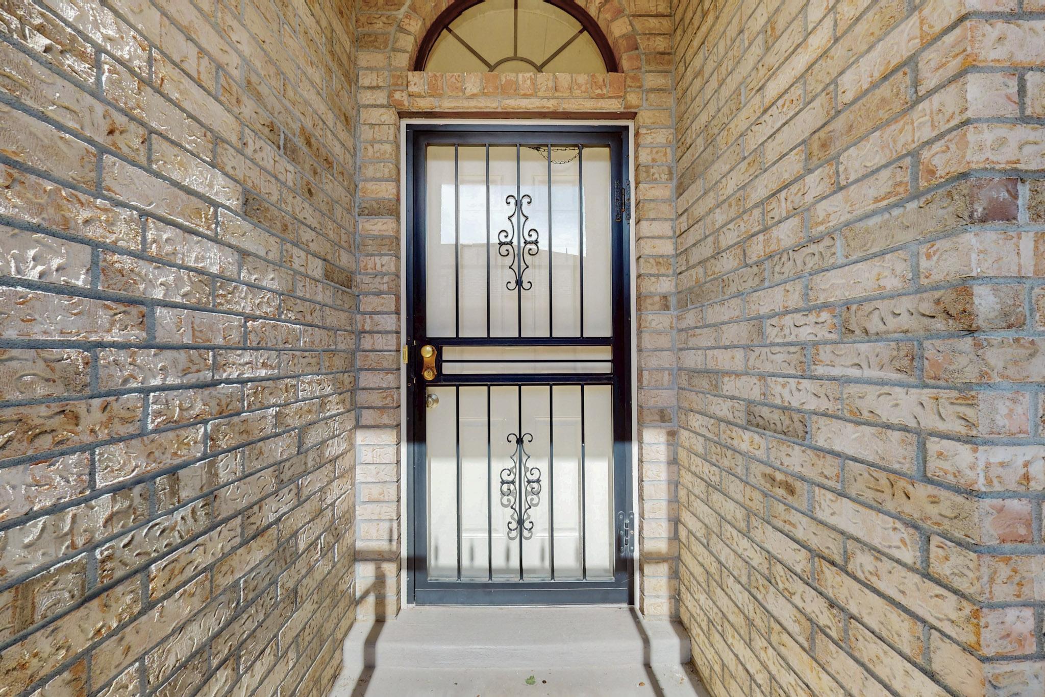 6779 Forest Hills Drive NE