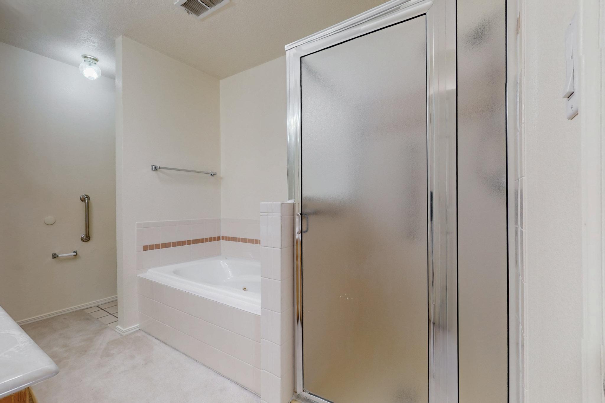 6779 Forest Hills Drive NE