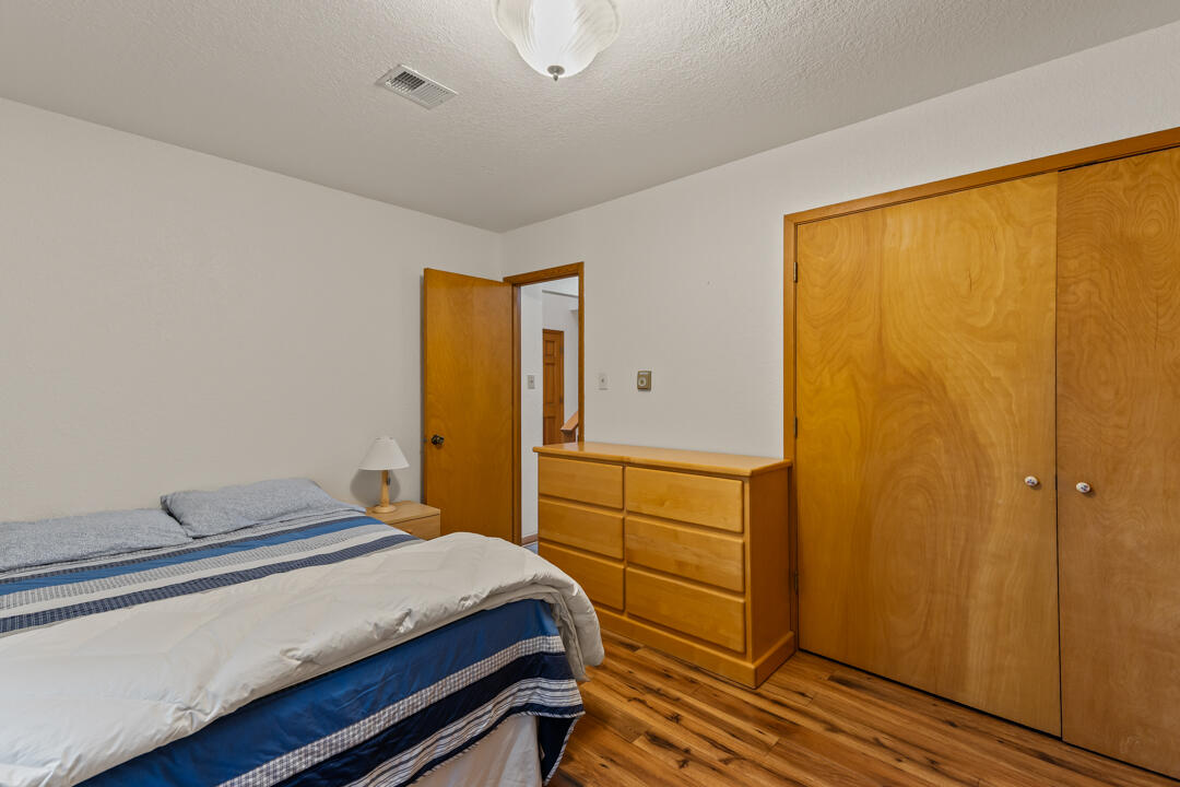 6 Sandia Haven Place