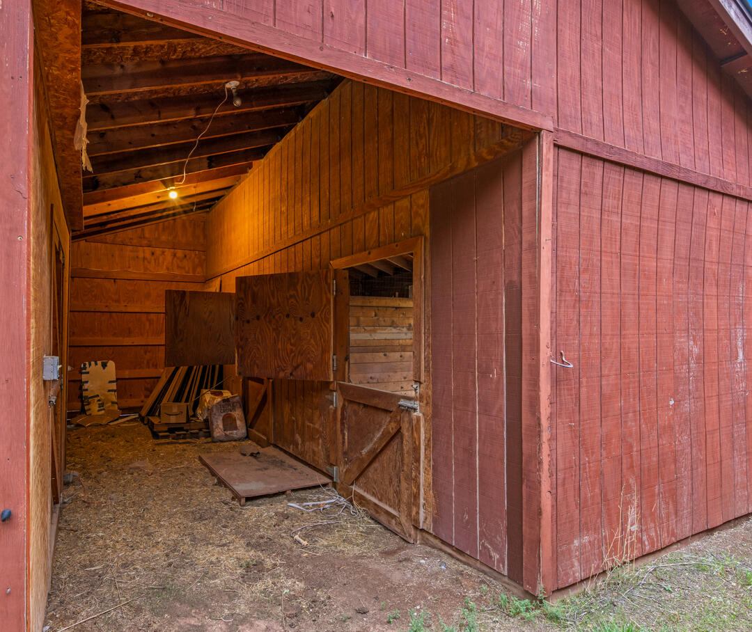 6 Sandia Haven Place