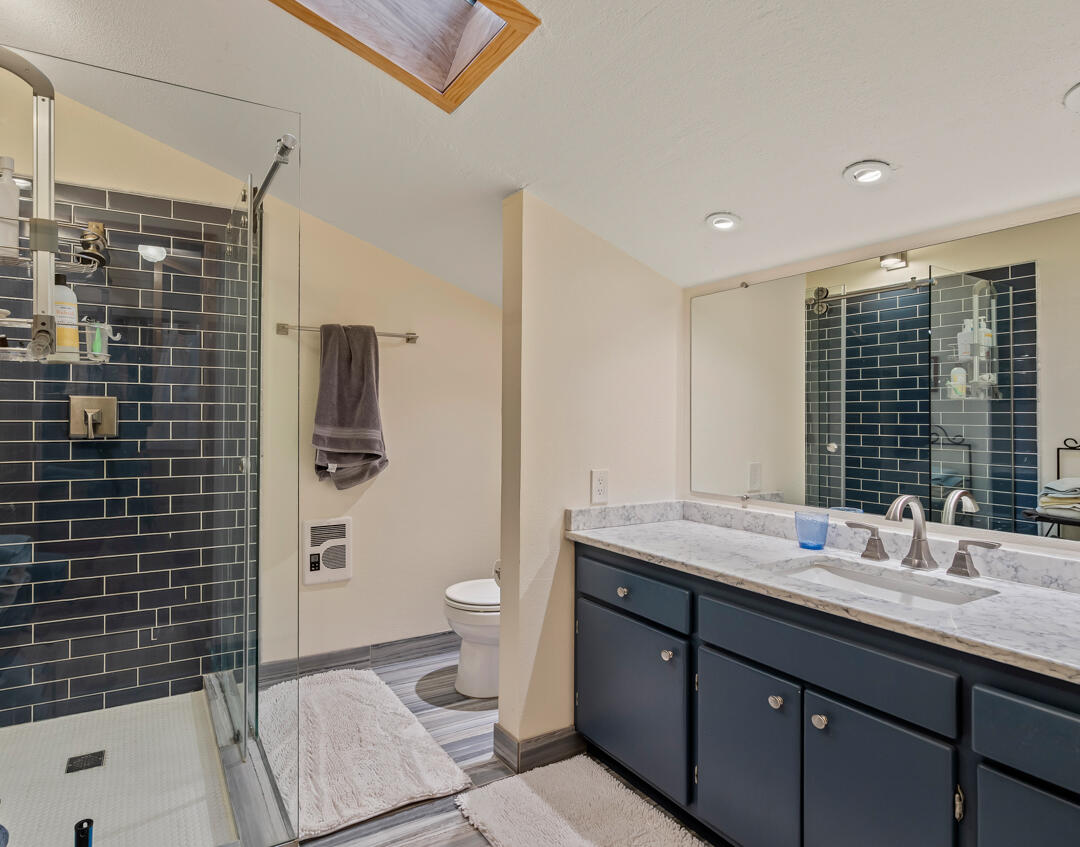 6 Sandia Haven Place