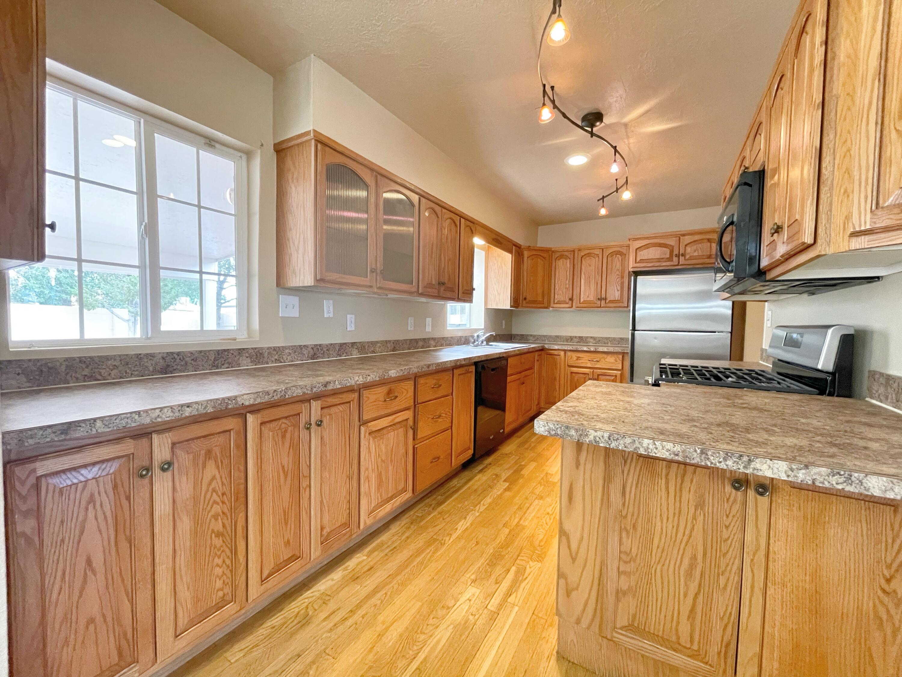 709 PALISADES Drive NW