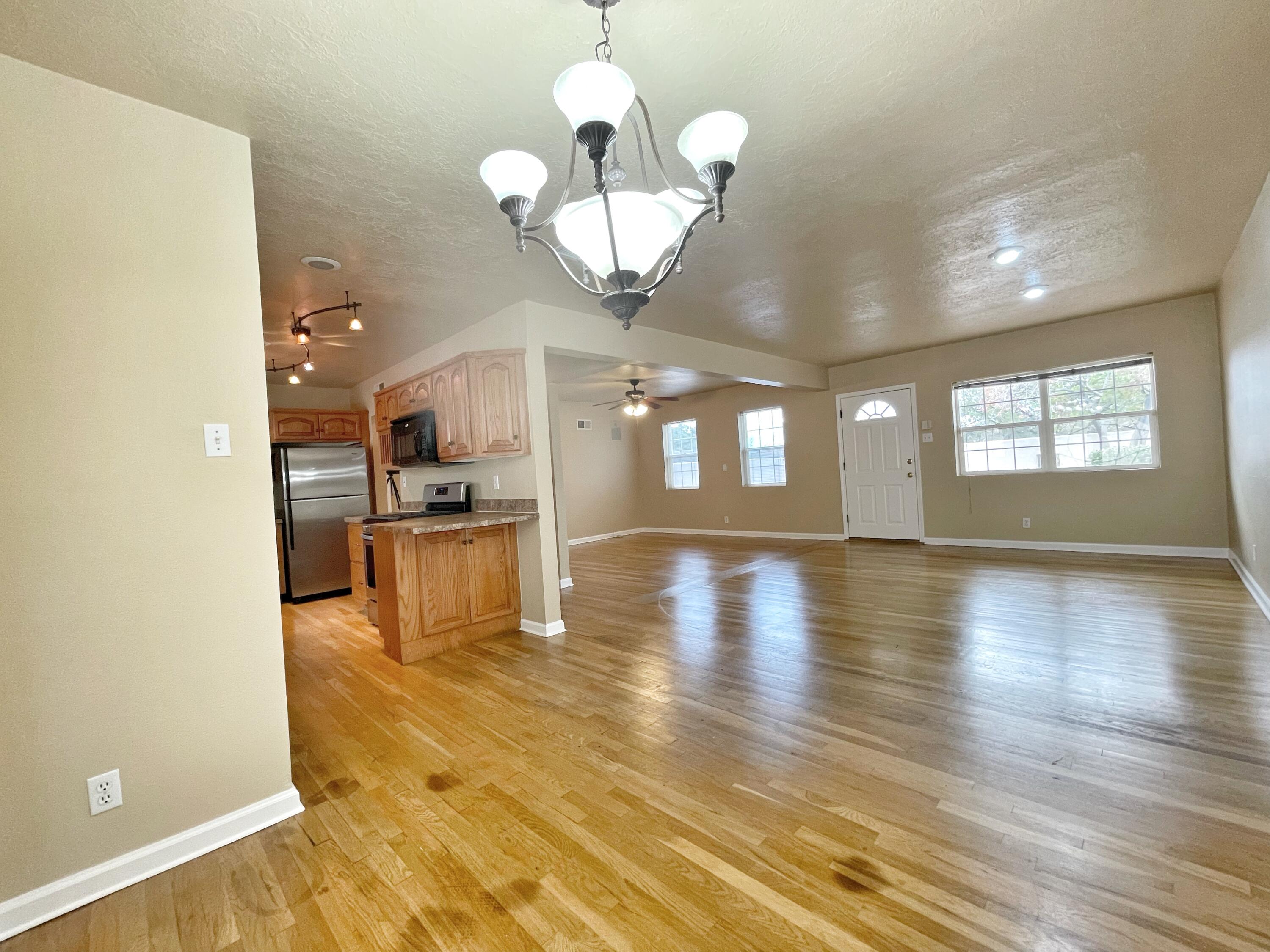 709 PALISADES Drive NW