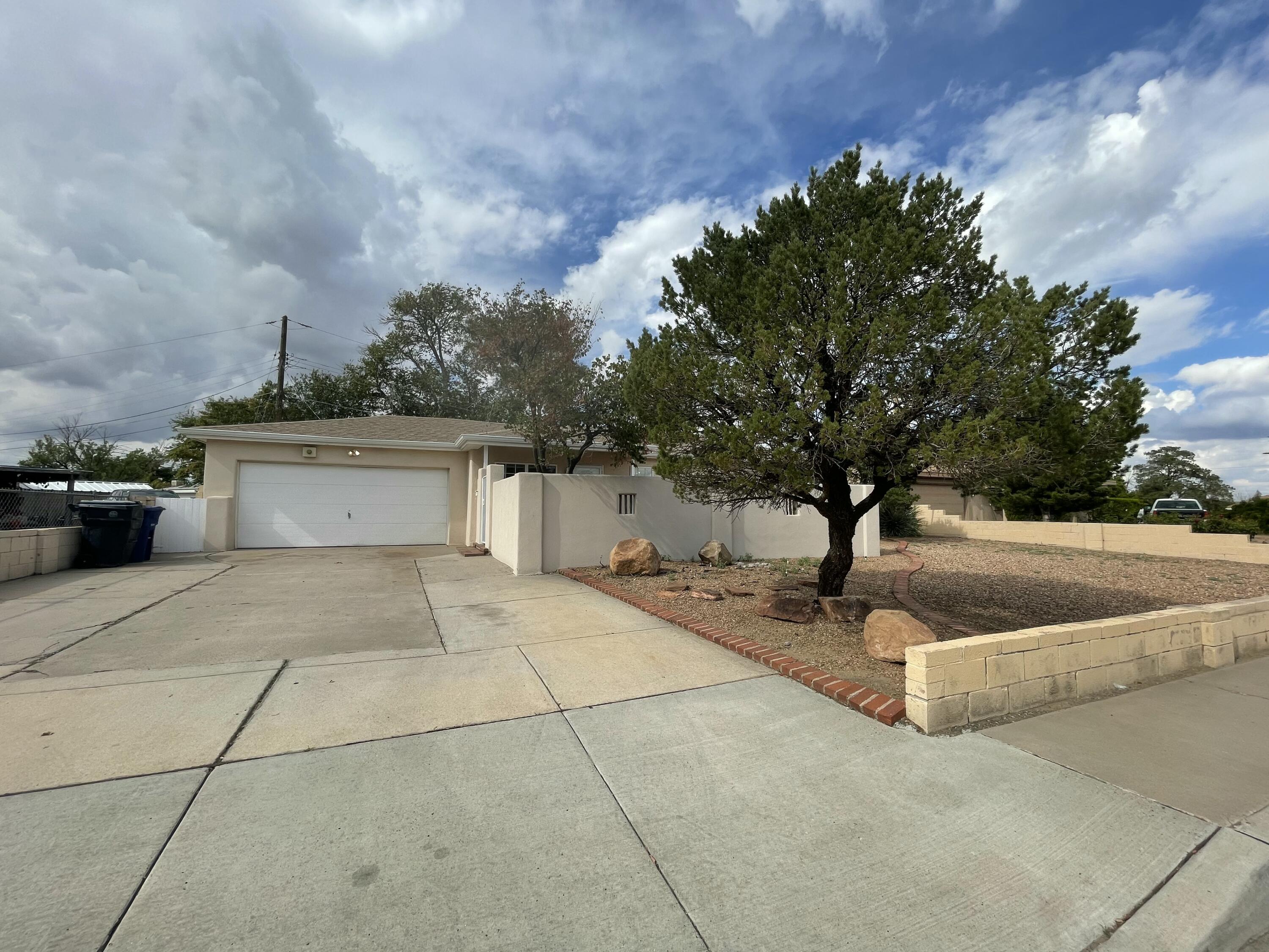 709 PALISADES Drive NW