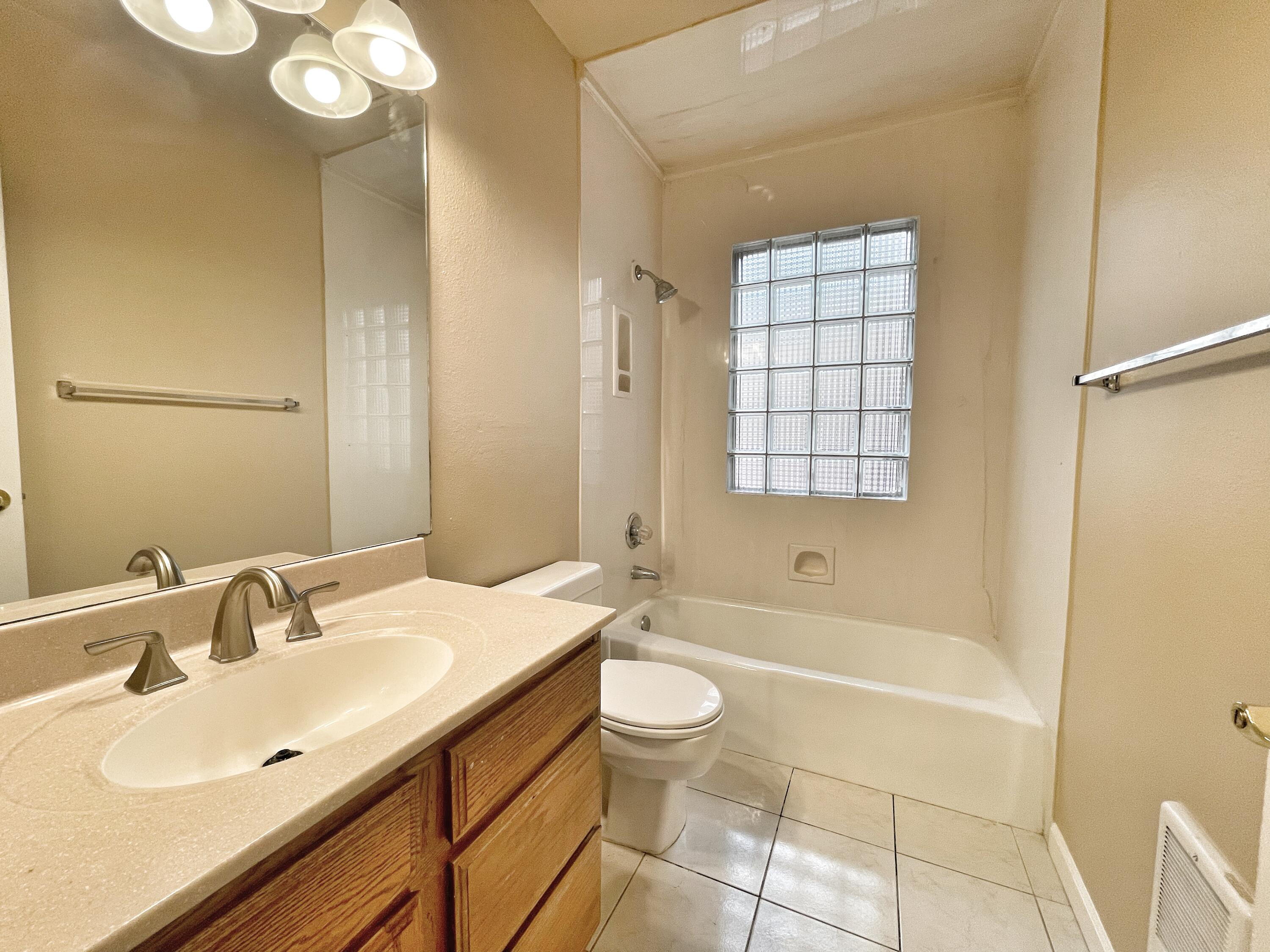 709 PALISADES Drive NW