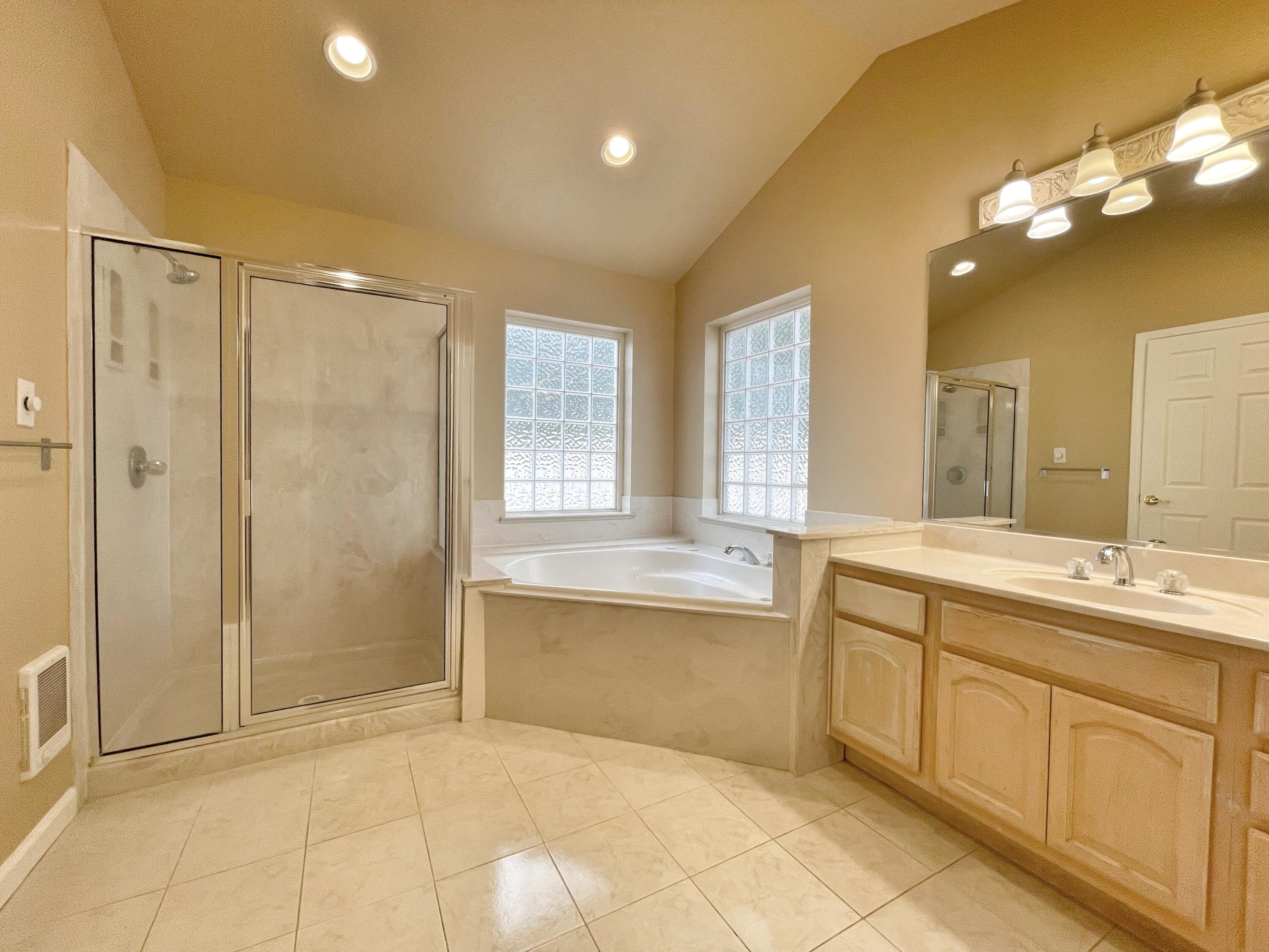 709 PALISADES Drive NW