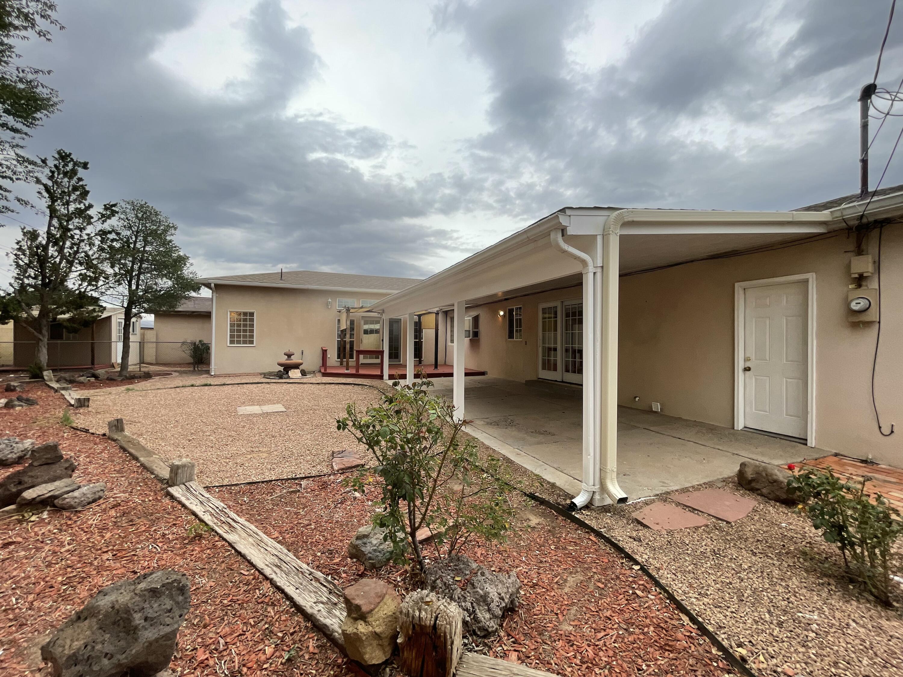 709 PALISADES Drive NW