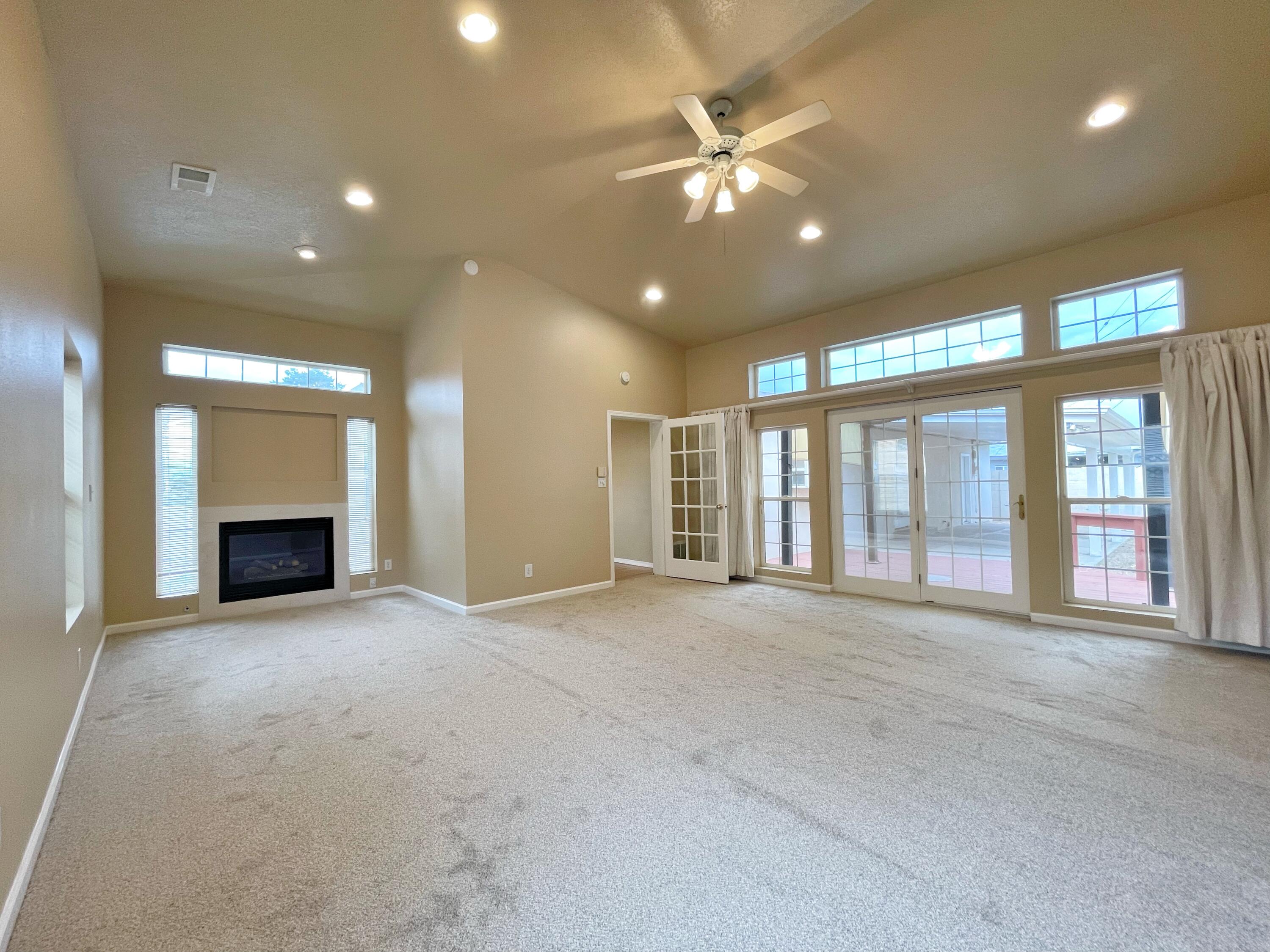 709 PALISADES Drive NW