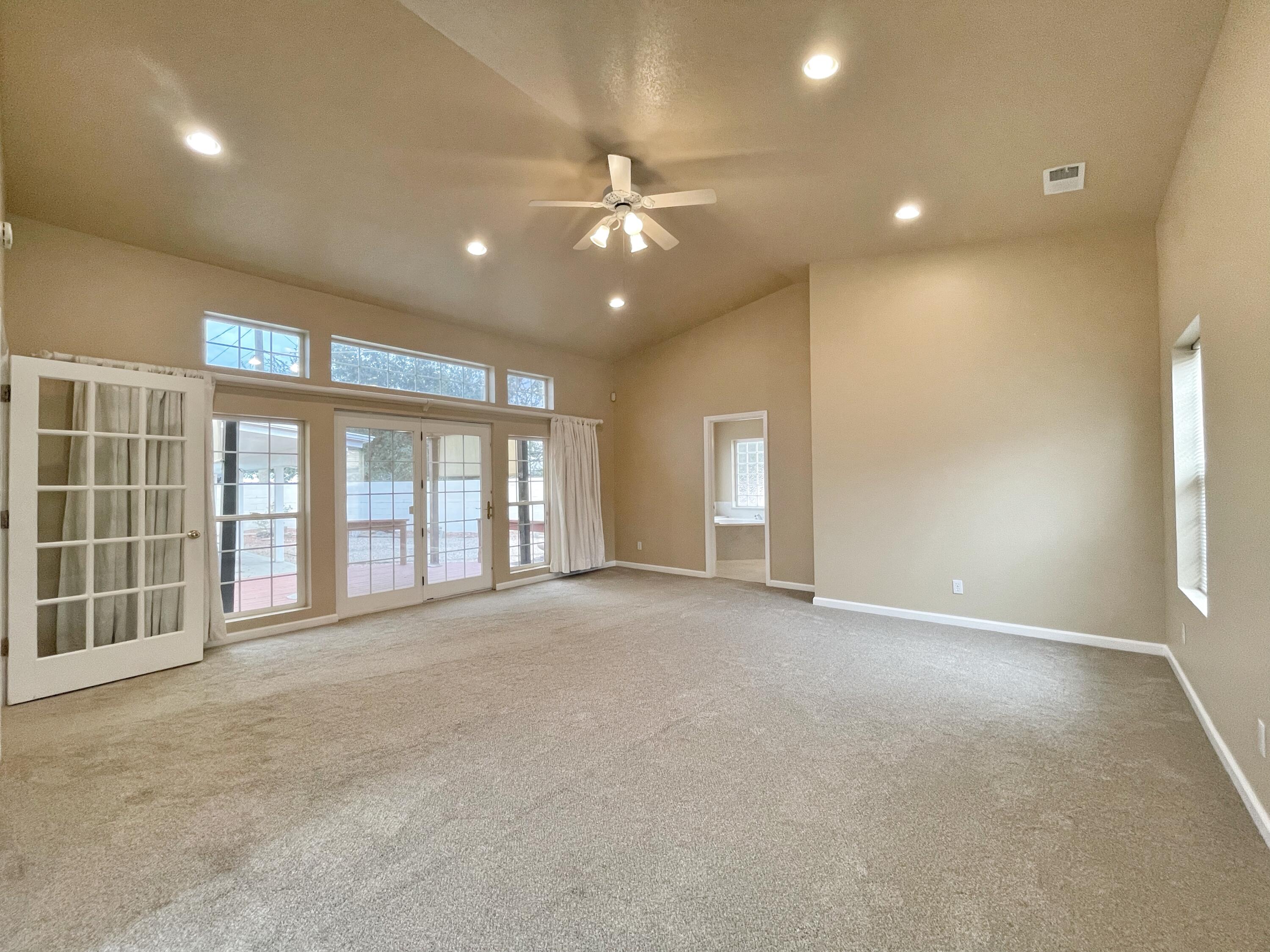 709 PALISADES Drive NW