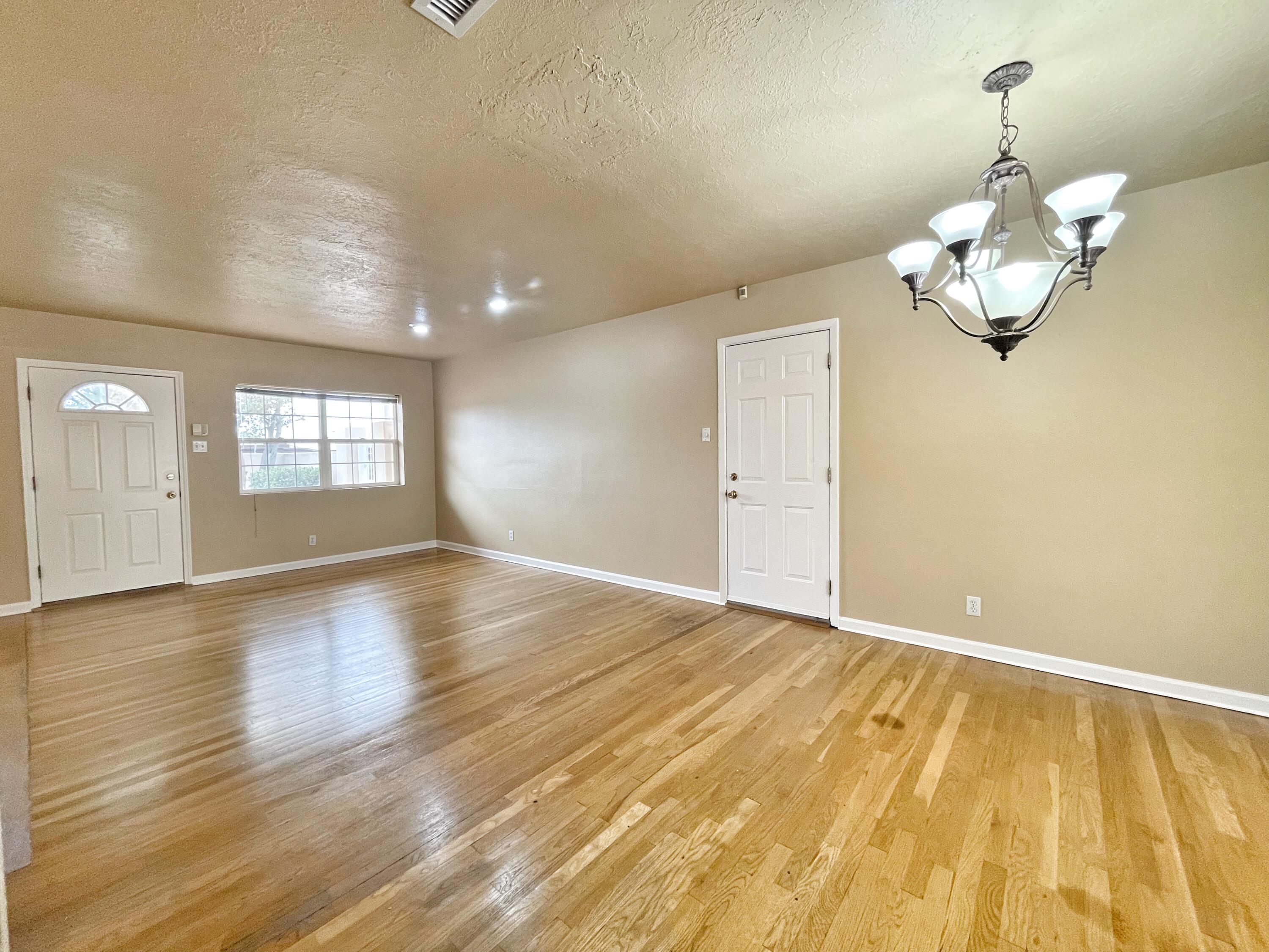 709 PALISADES Drive NW