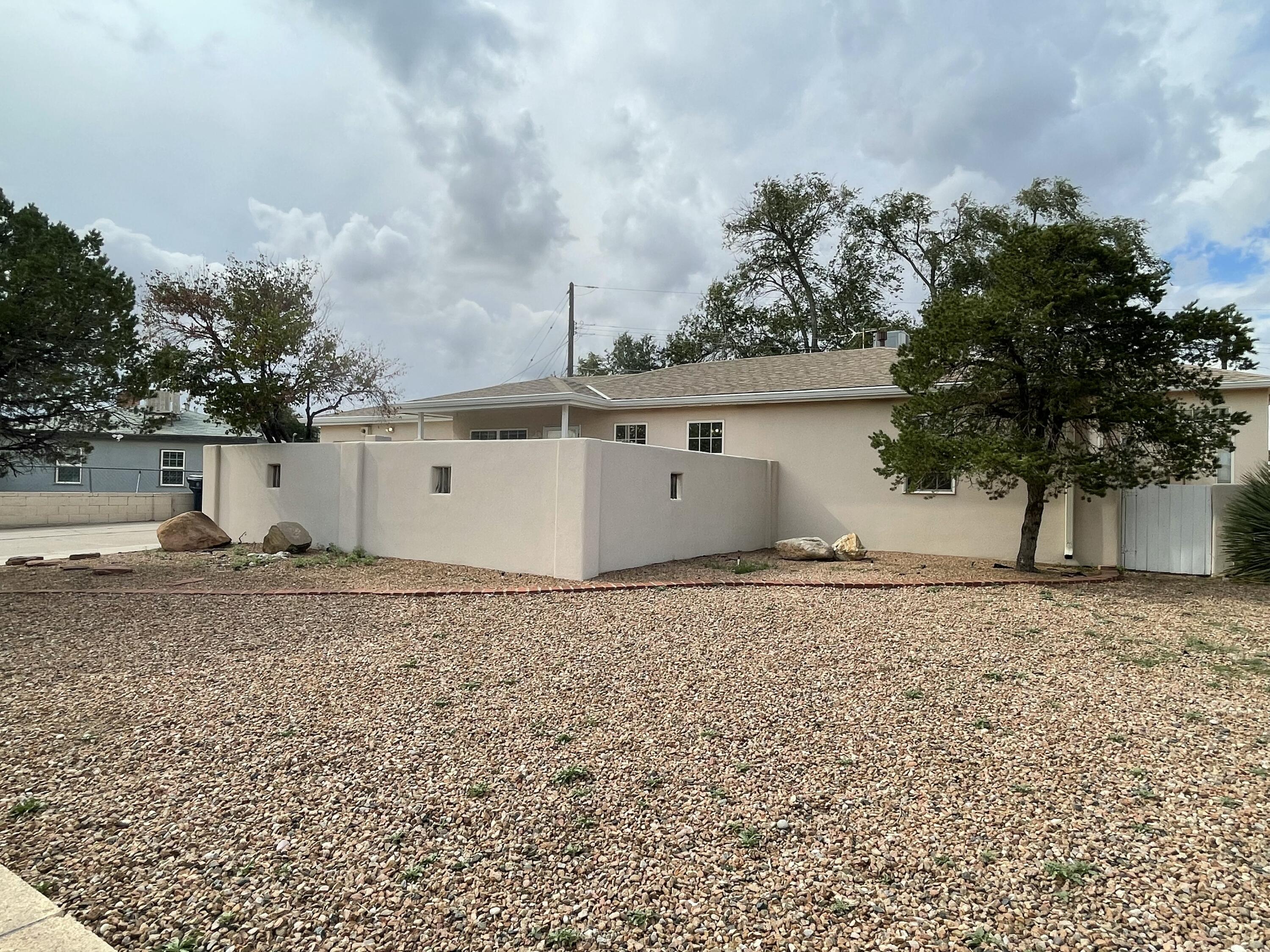 709 PALISADES Drive NW