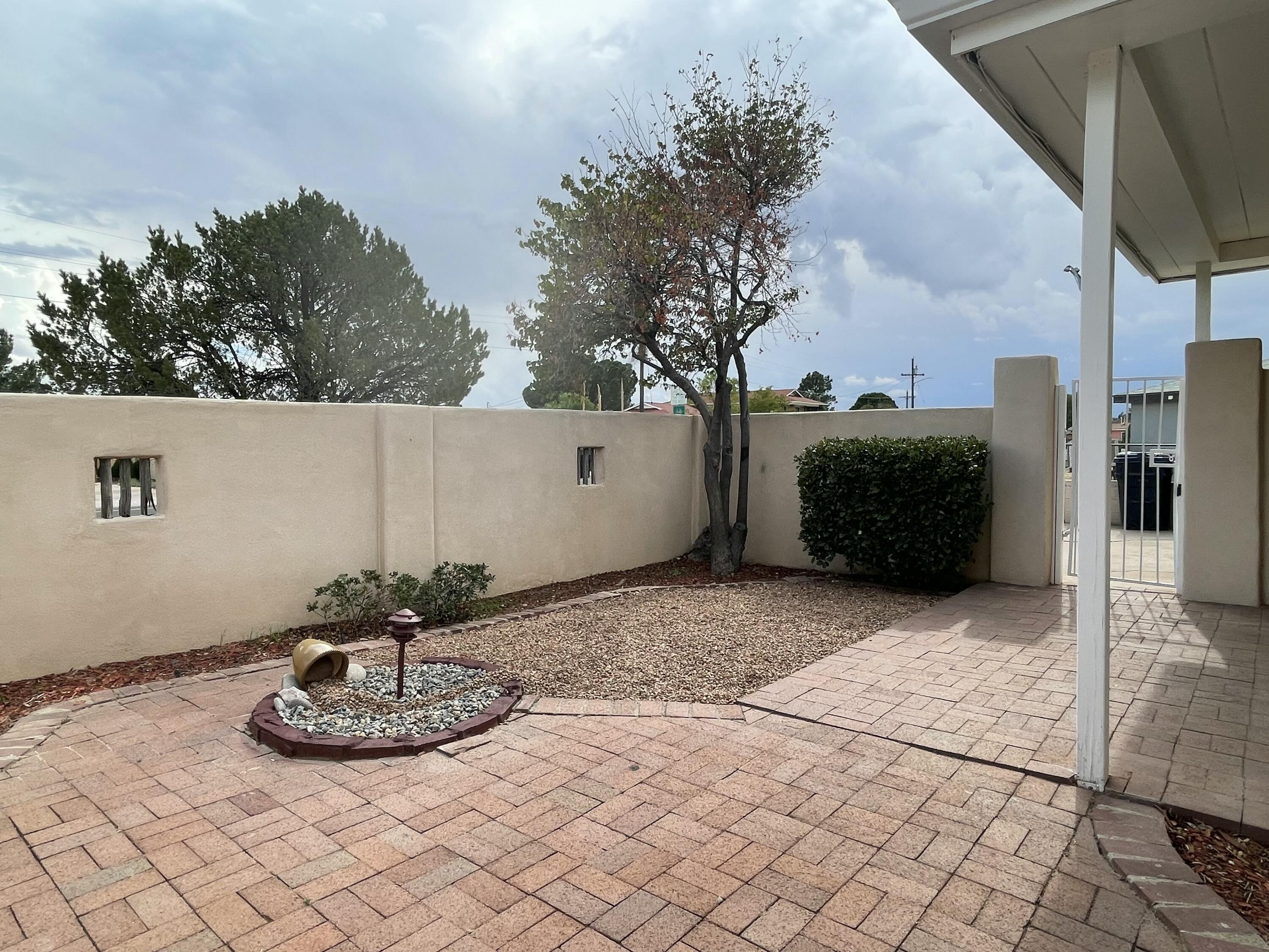 709 PALISADES Drive NW