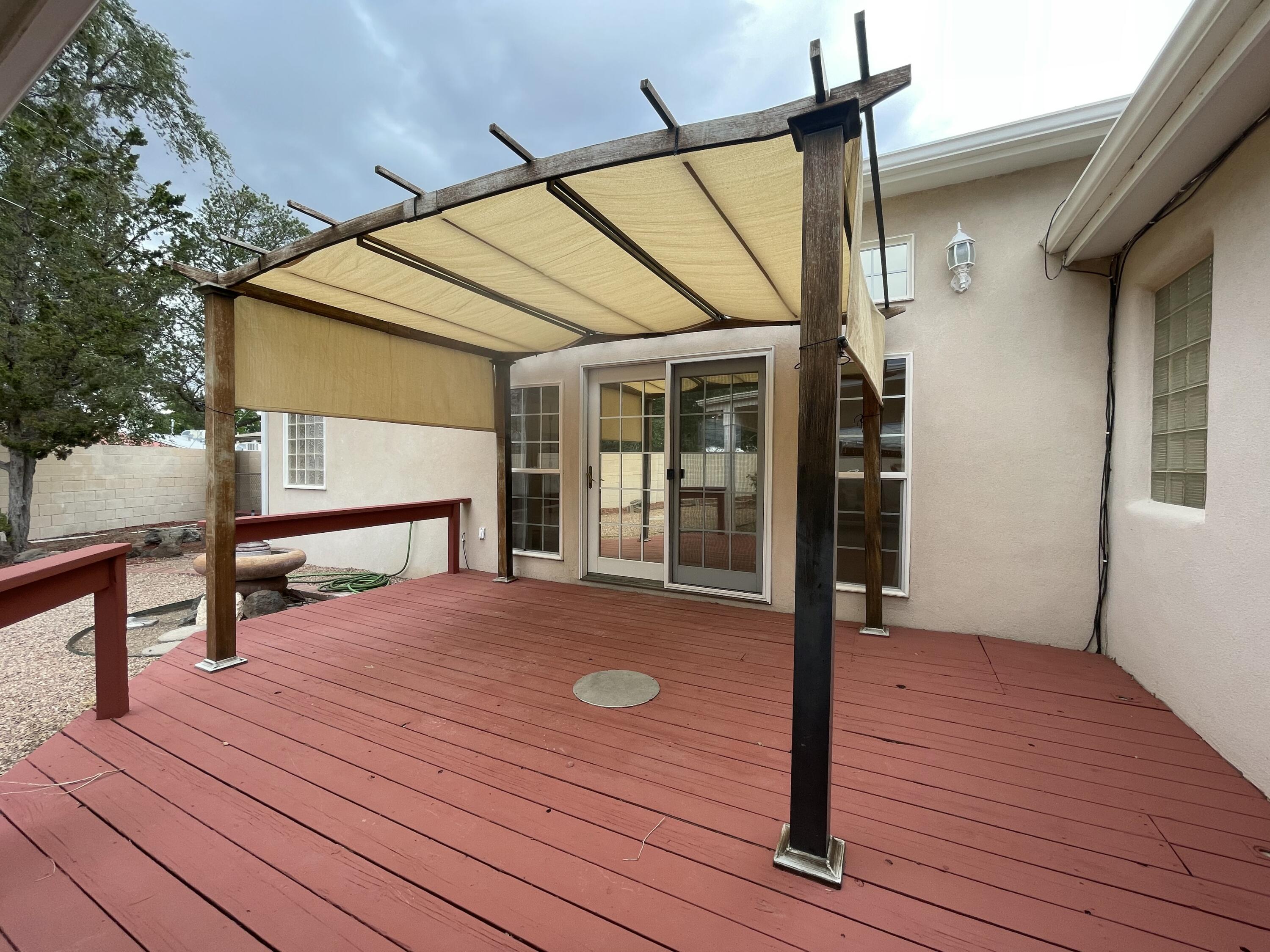 709 PALISADES Drive NW