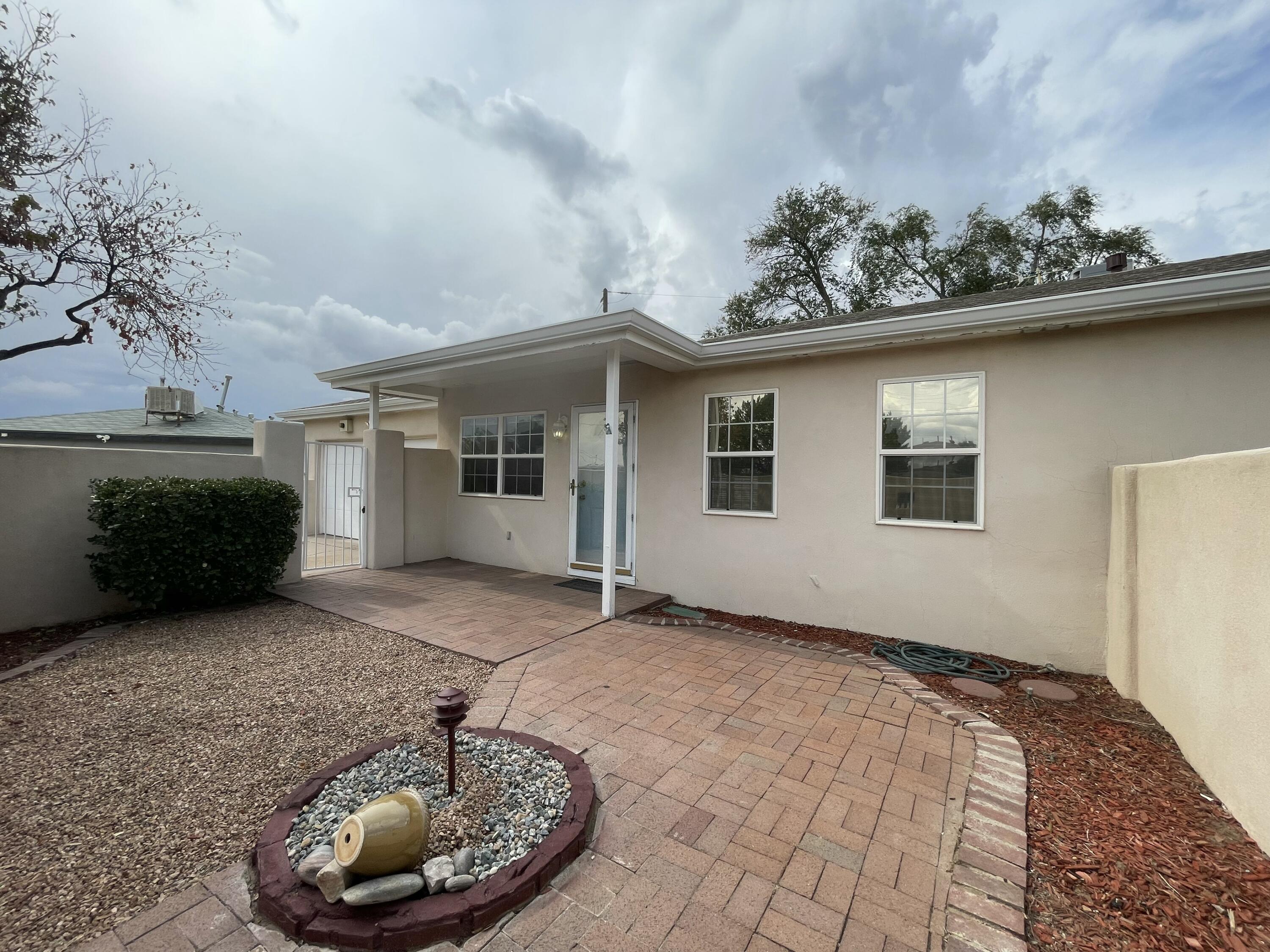 709 PALISADES Drive NW