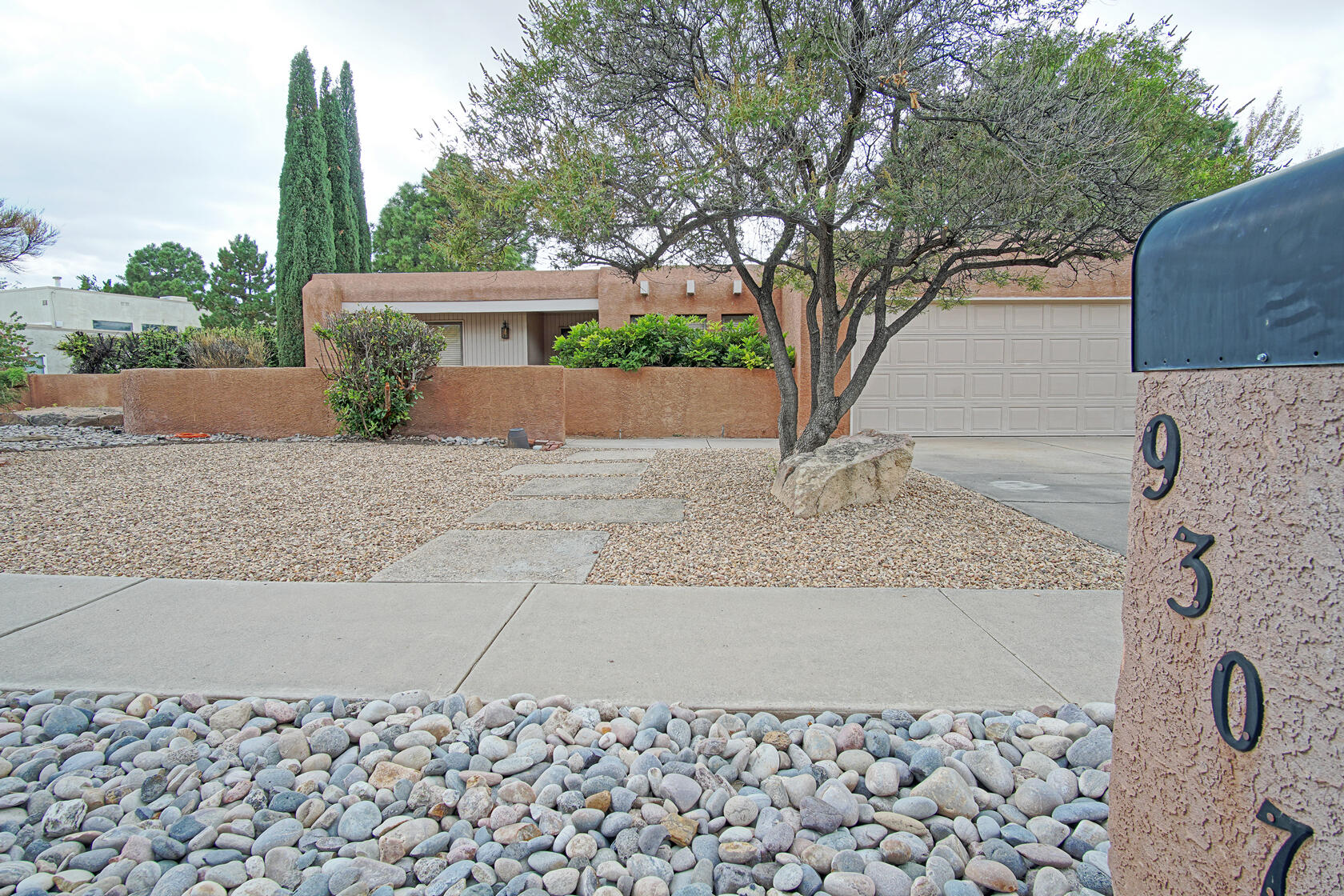 9307 GALAXIA Way NE