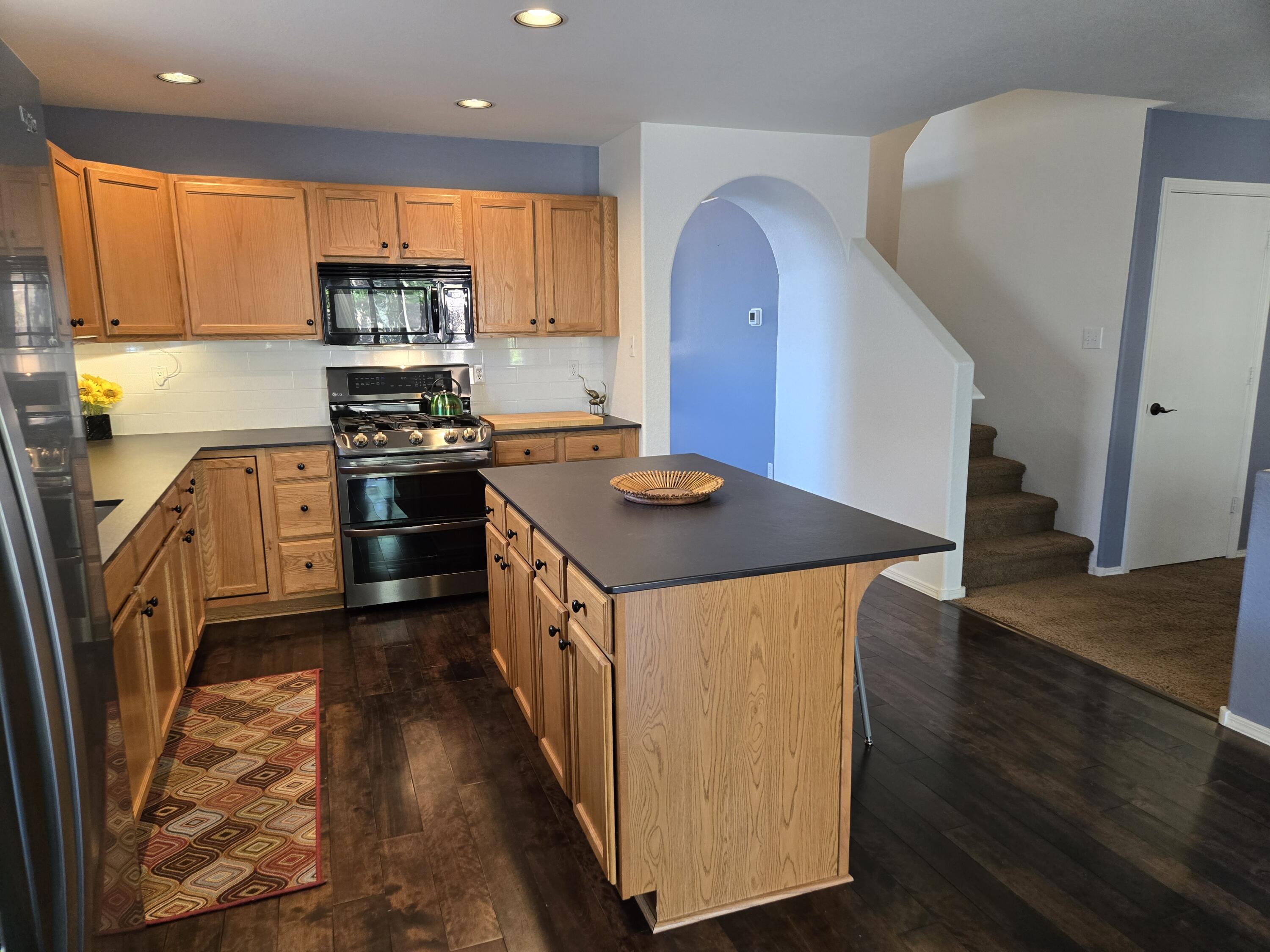 509 SOOTHING MEADOWS Drive NE