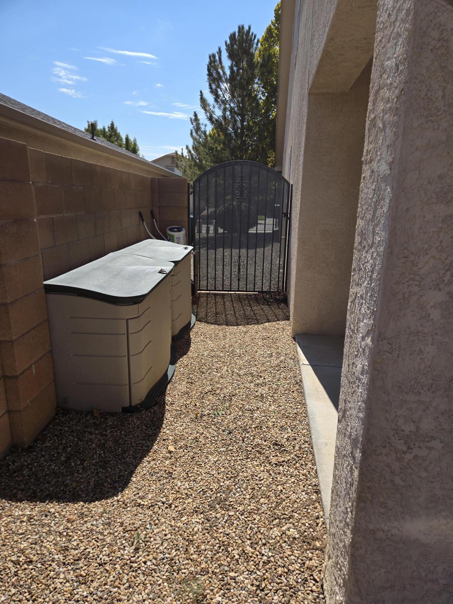 509 SOOTHING MEADOWS Drive NE