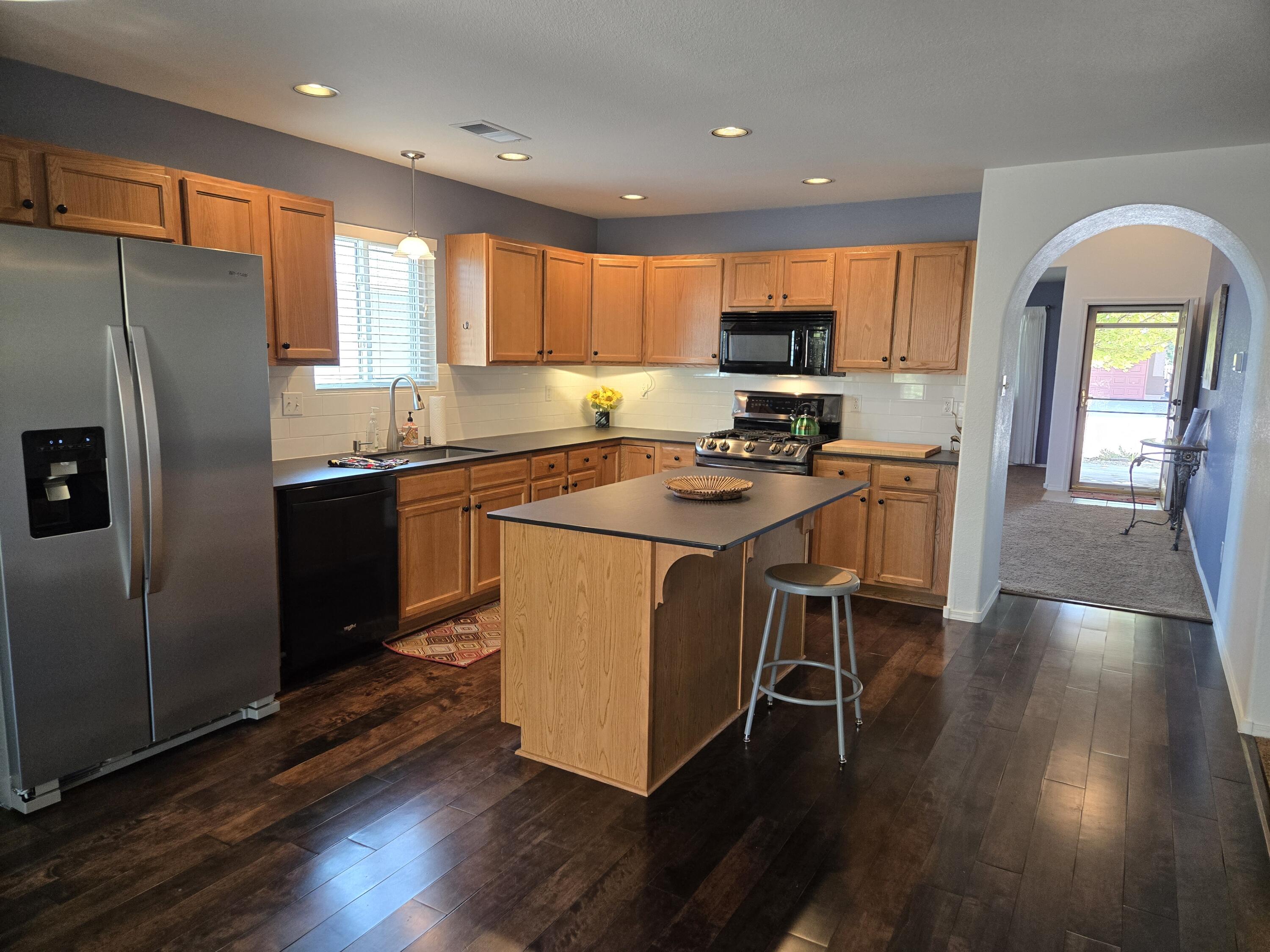 509 SOOTHING MEADOWS Drive NE