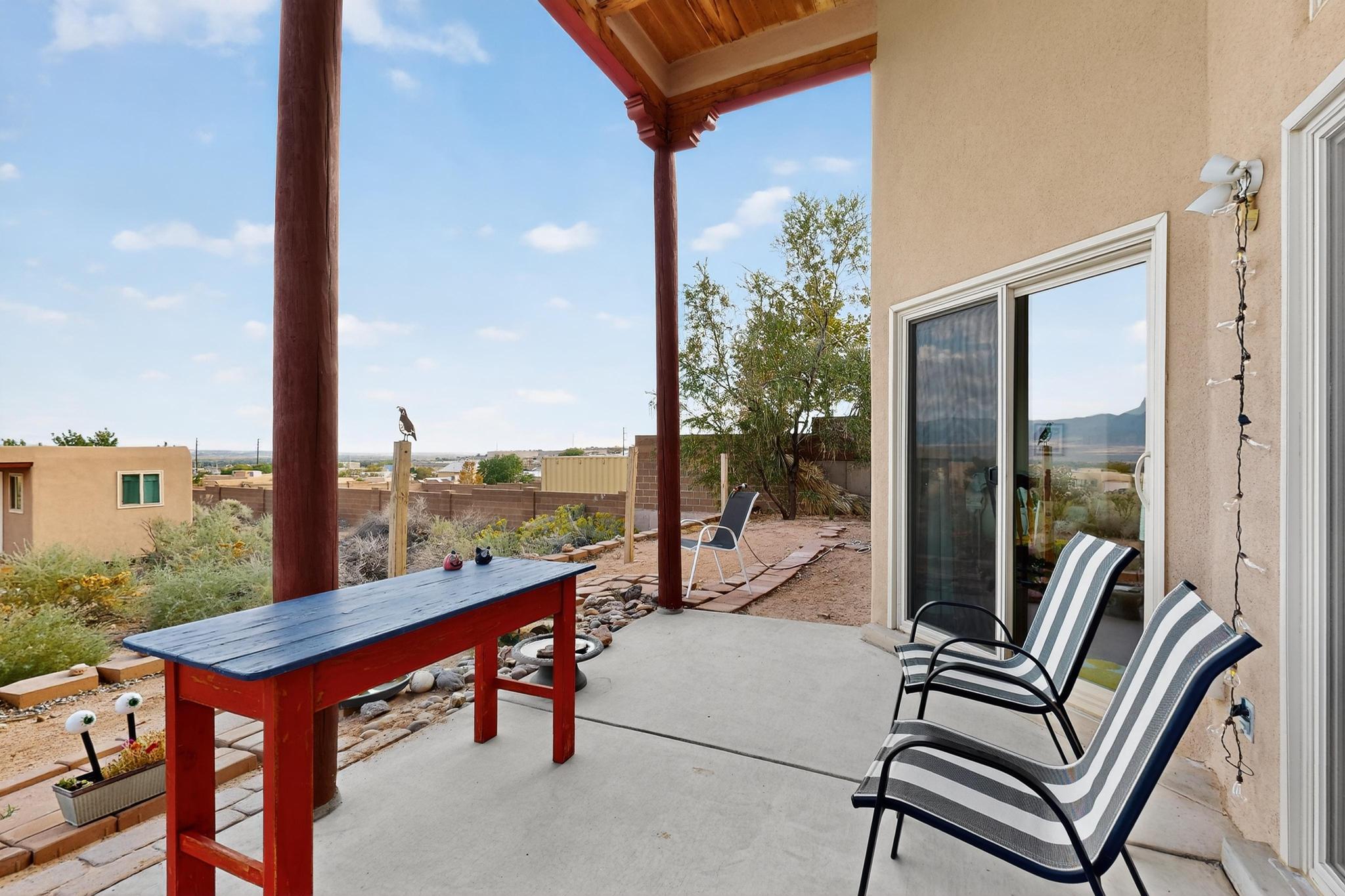 832 ACAPULCO Road NE