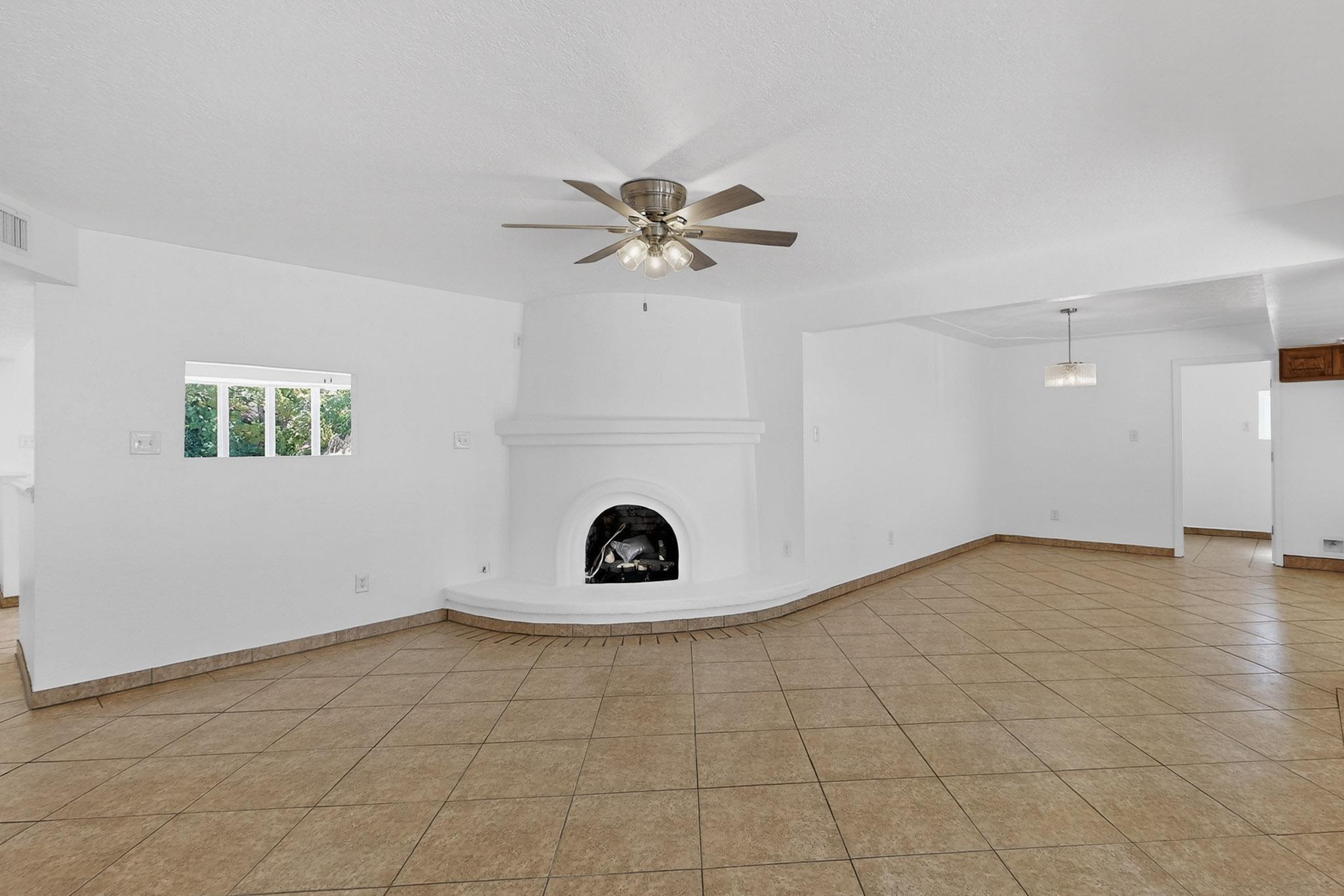 2301 SATURN Place NE