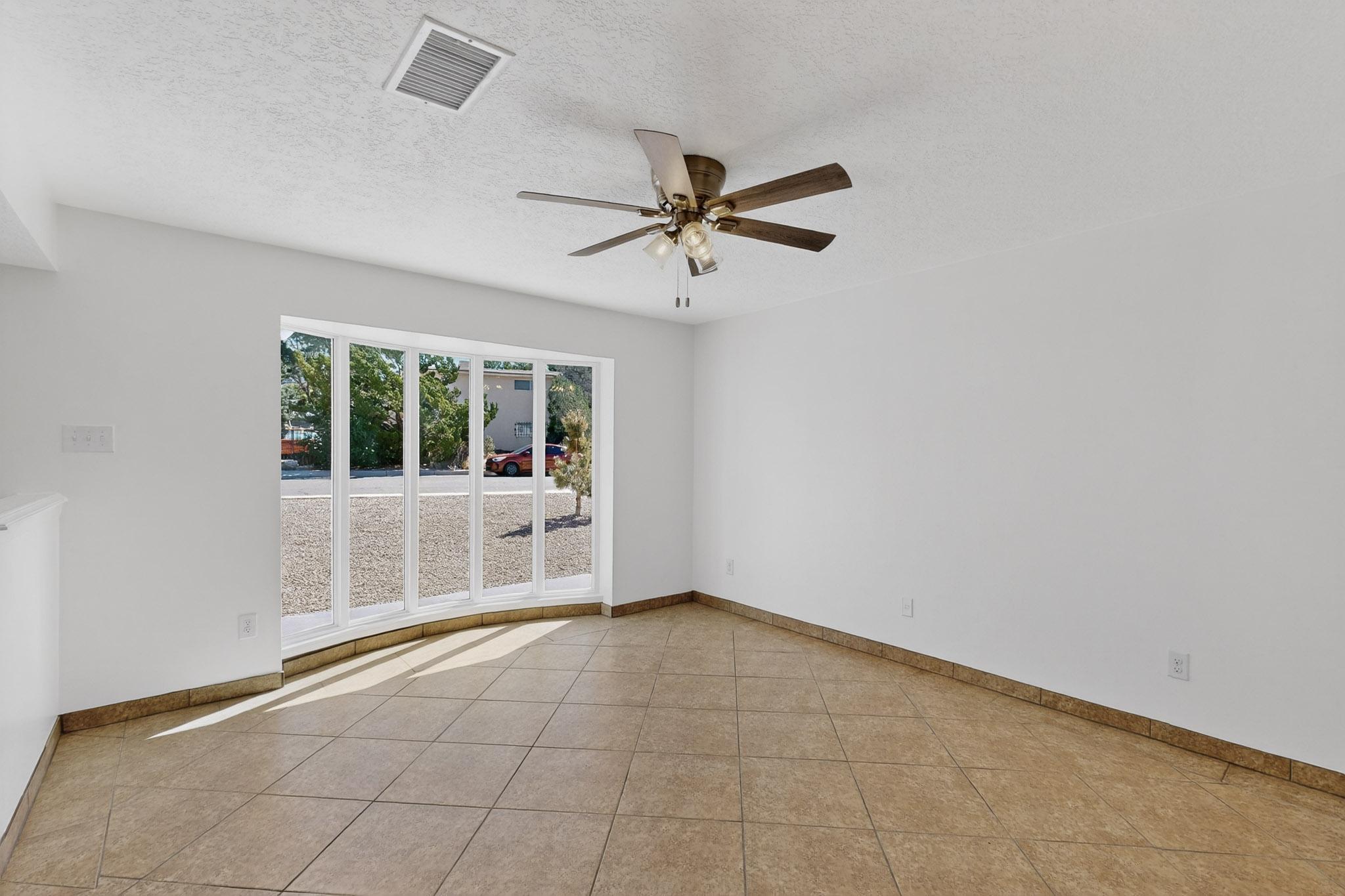 2301 SATURN Place NE