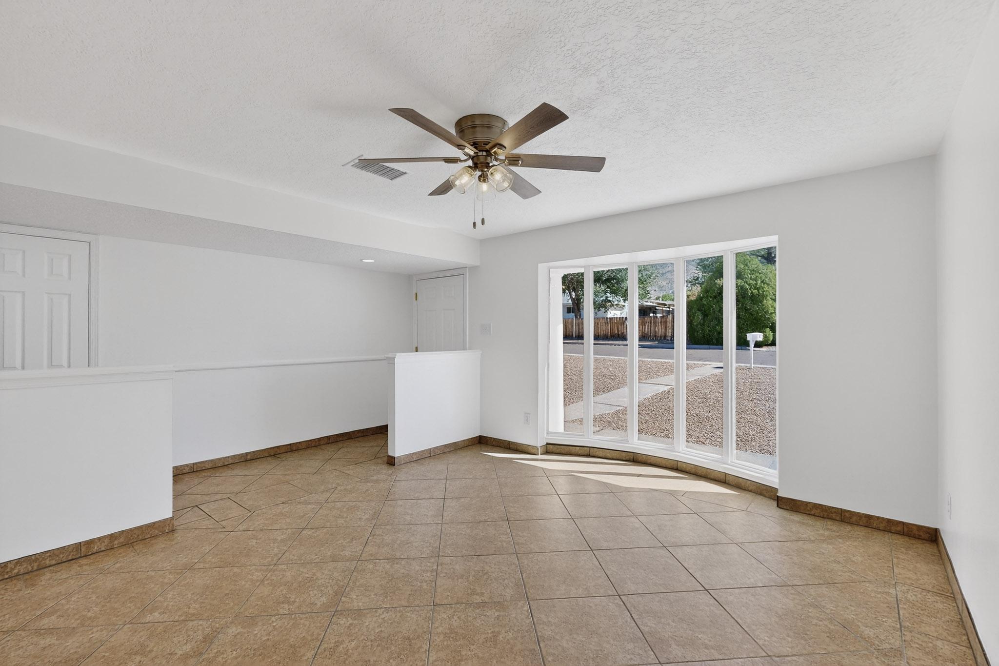 2301 SATURN Place NE