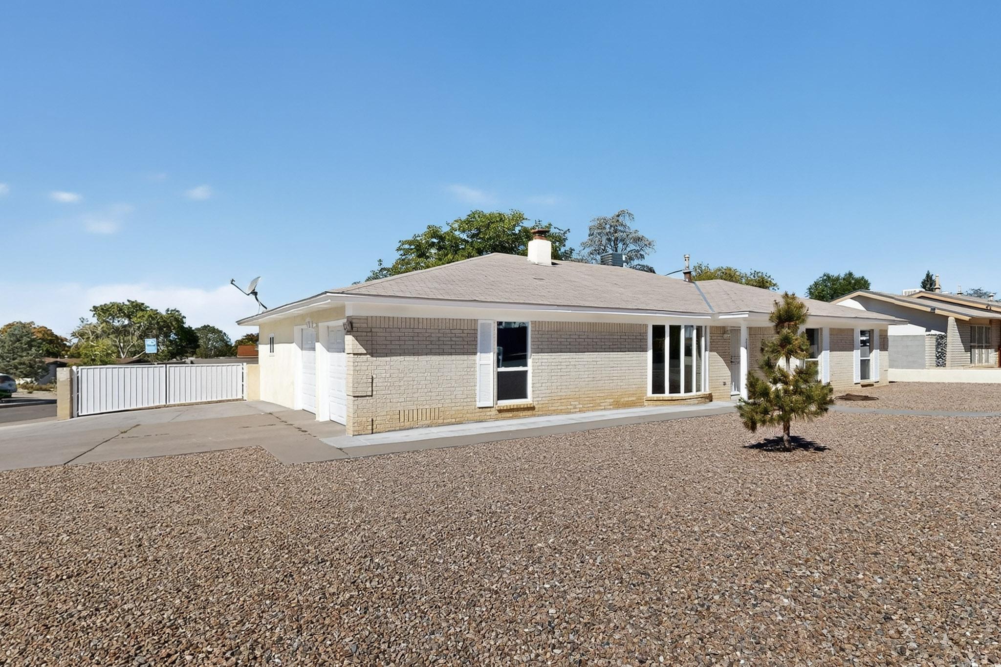 2301 SATURN Place NE