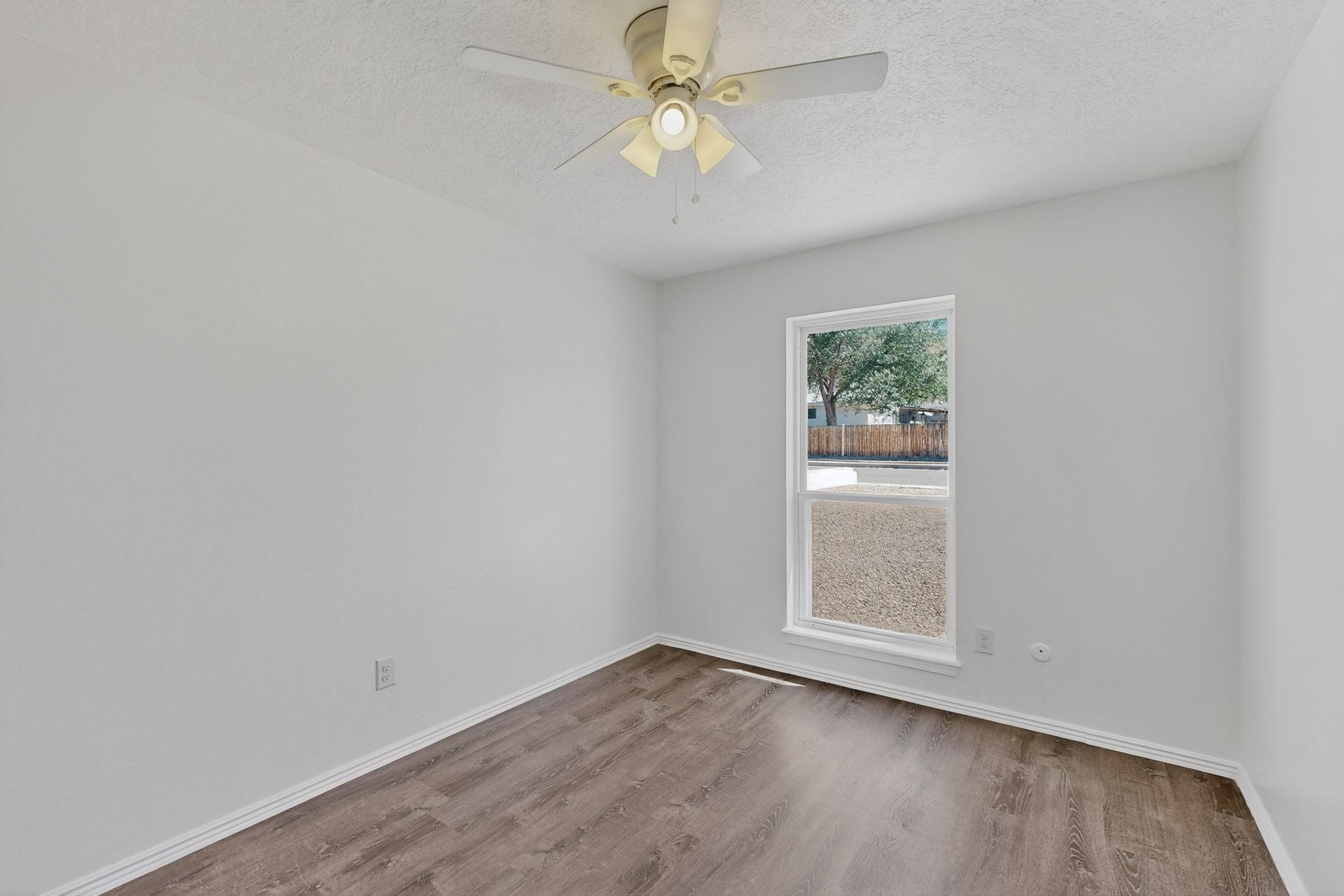 2301 SATURN Place NE