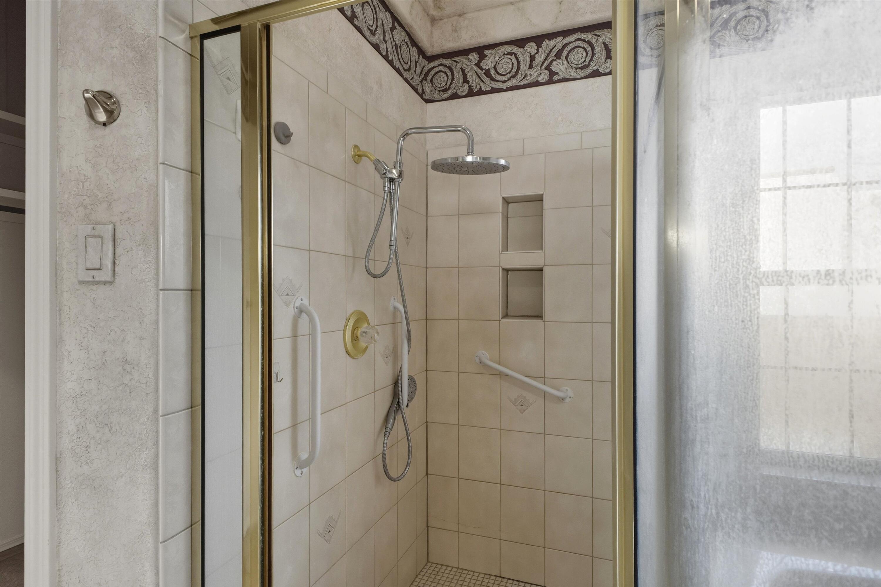 13204 Princess Jeanne Avenue NE