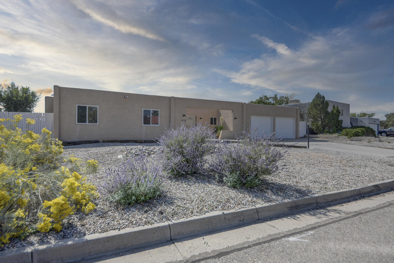 3610 OAKMOUNT Drive SE