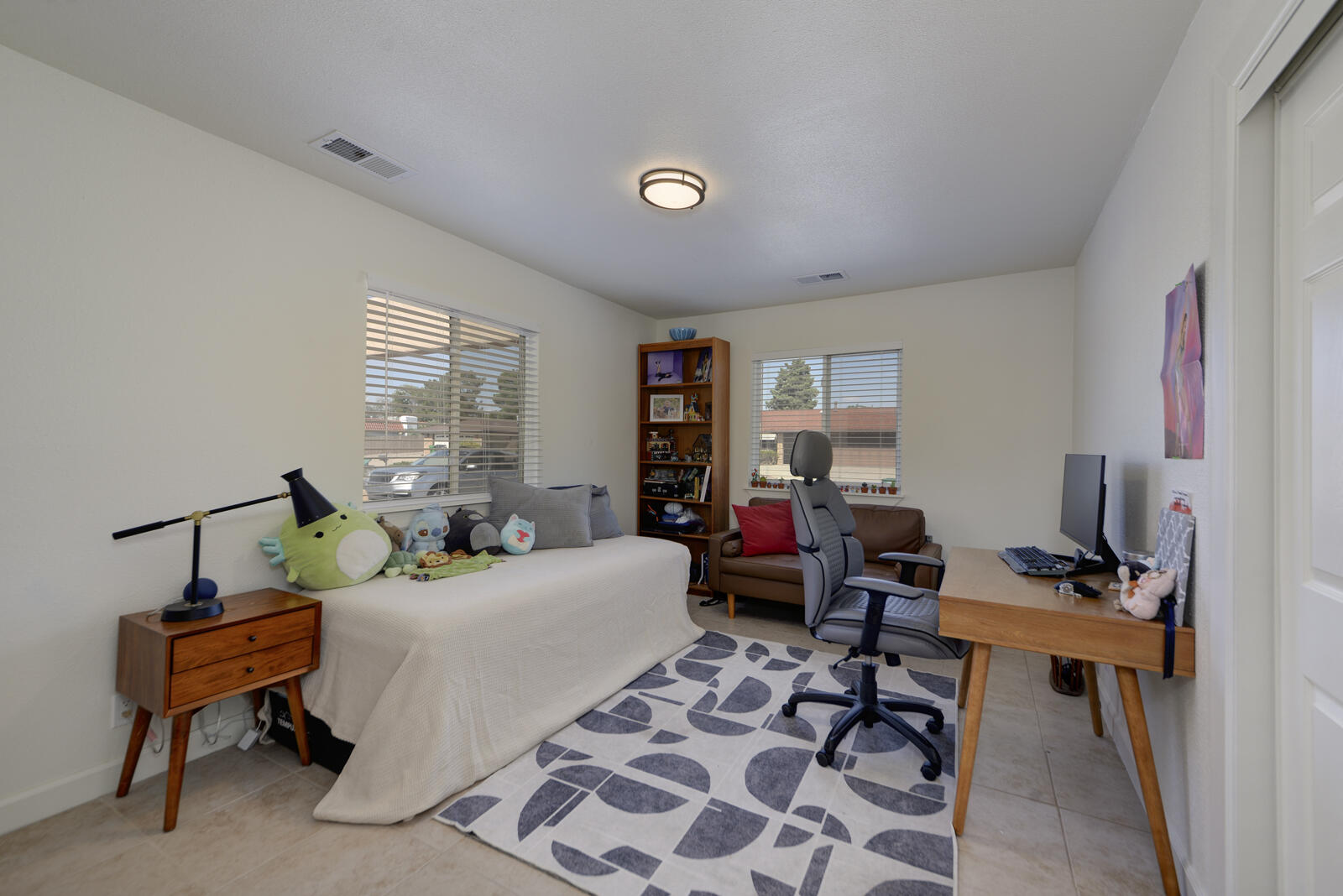 3610 OAKMOUNT Drive SE