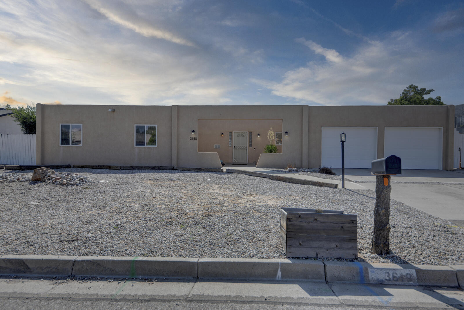 3610 OAKMOUNT Drive SE