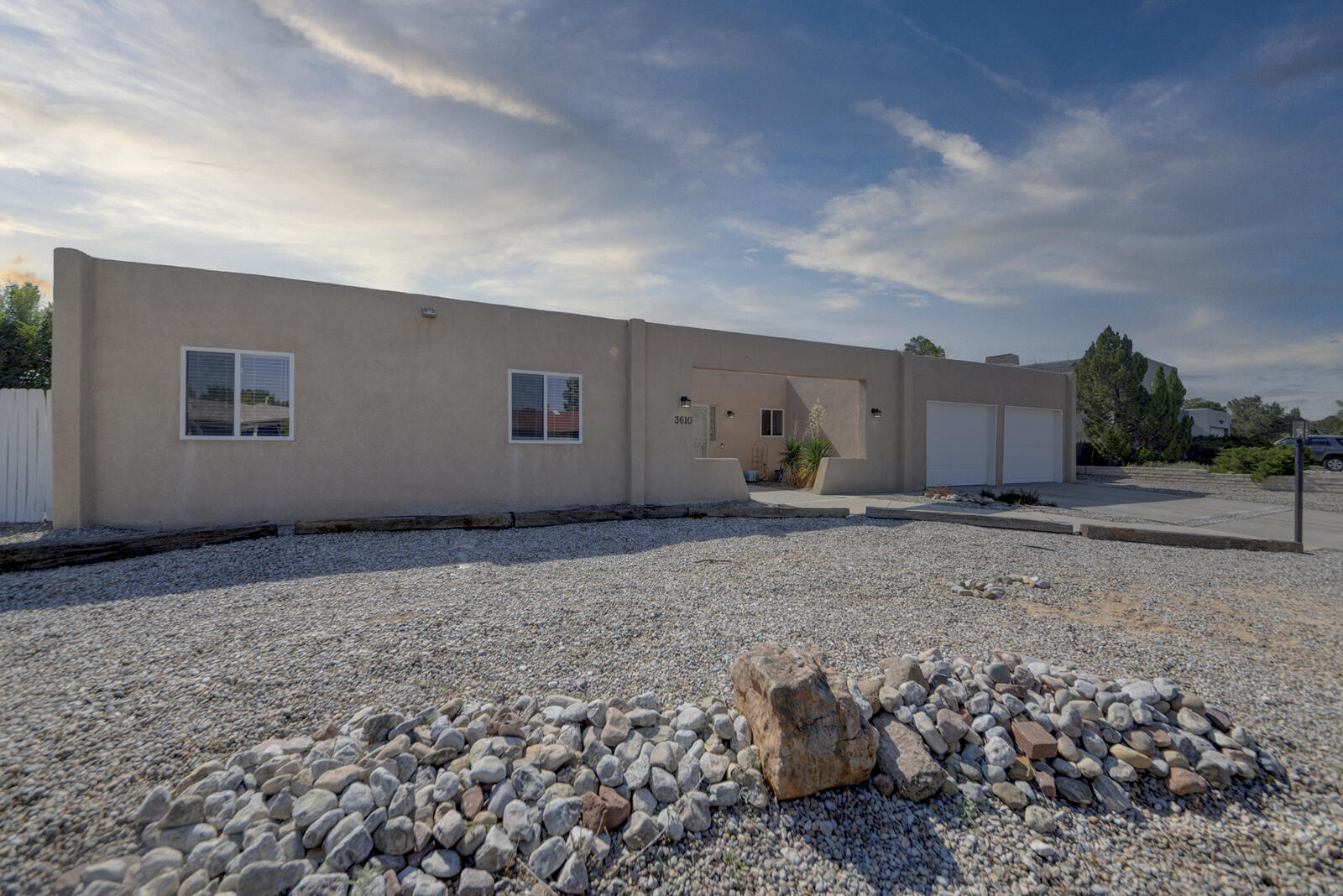 3610 OAKMOUNT Drive SE