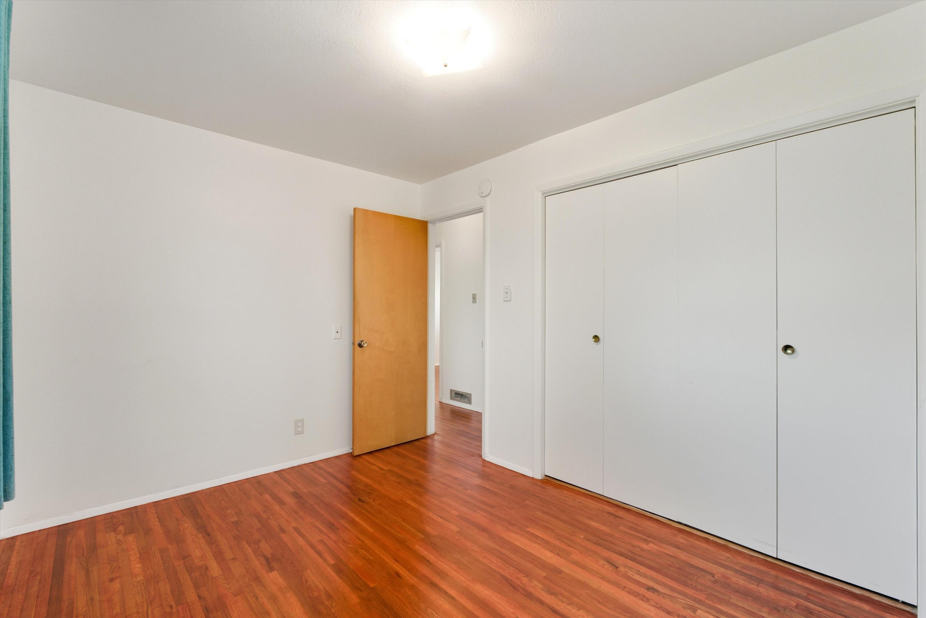 8605 Mountain Road NE