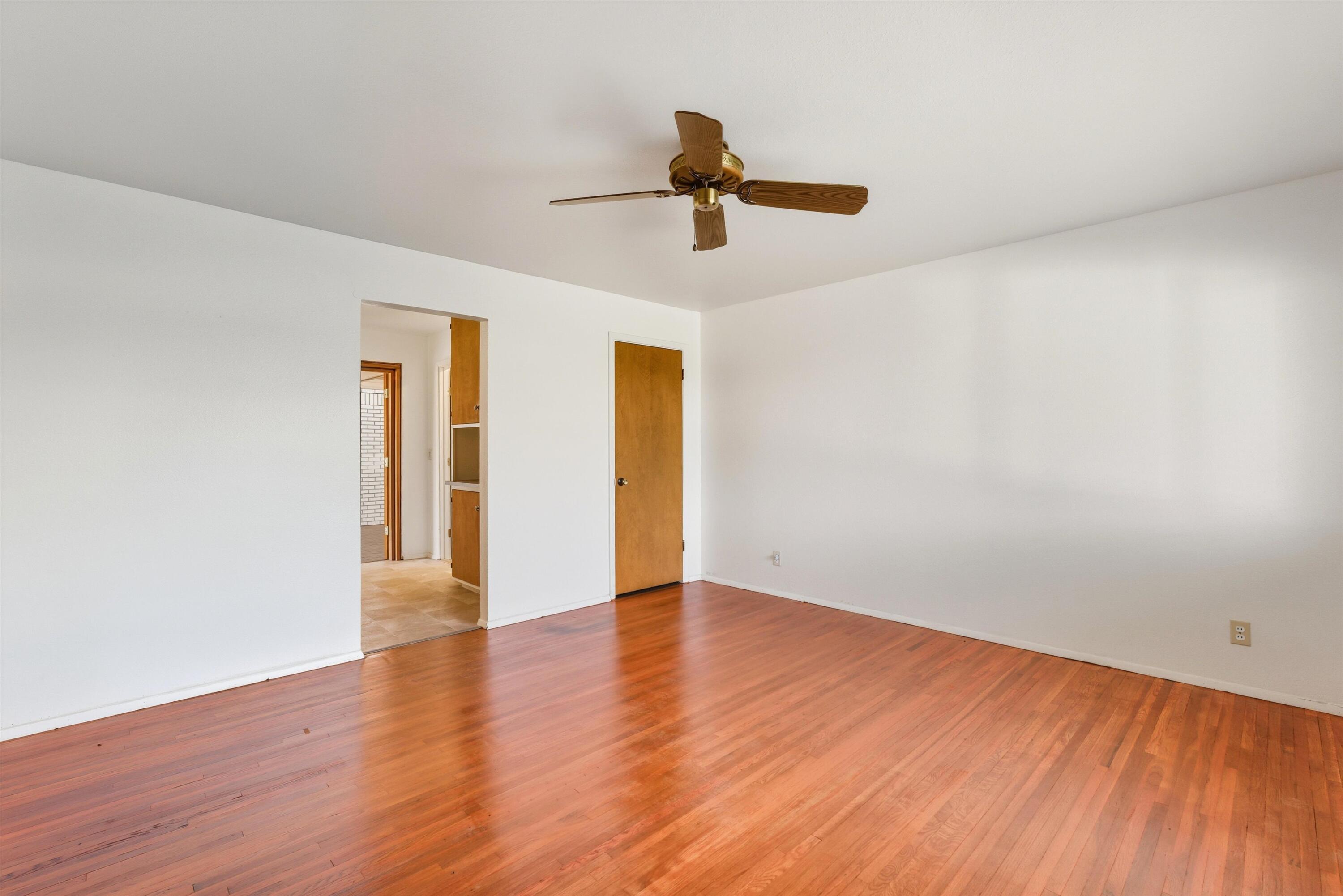 8605 Mountain Road NE