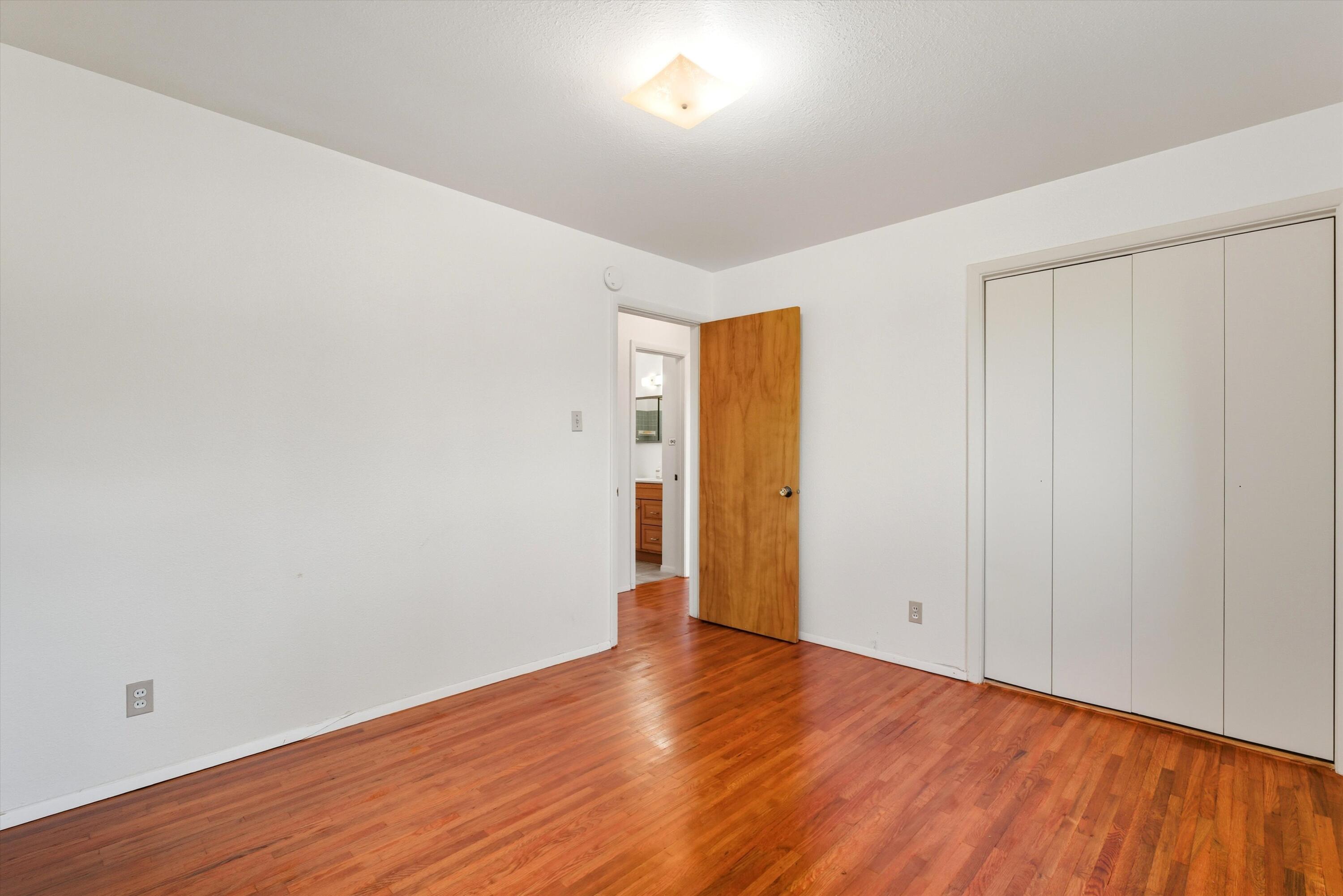 8605 Mountain Road NE