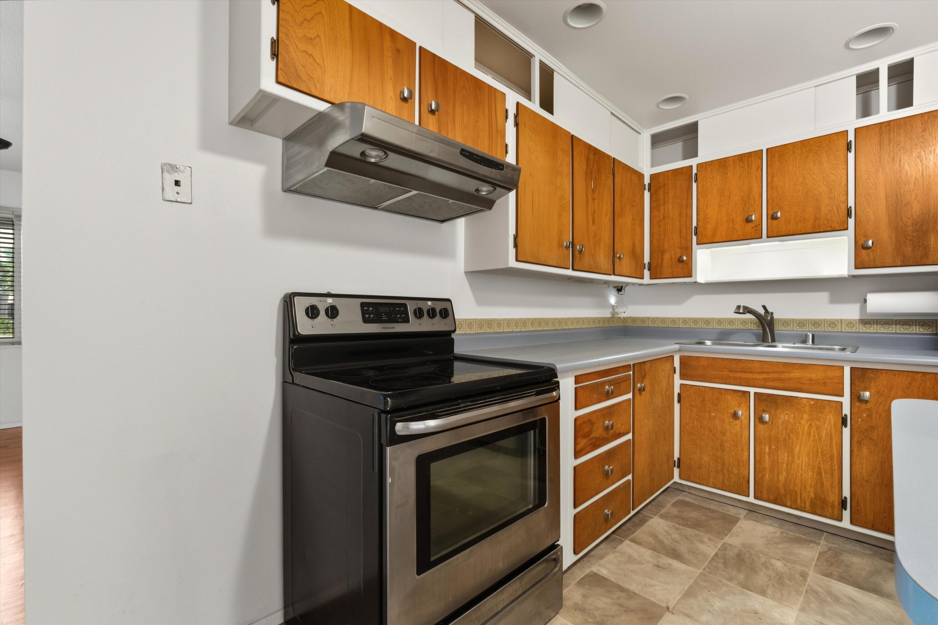 8605 Mountain Road NE