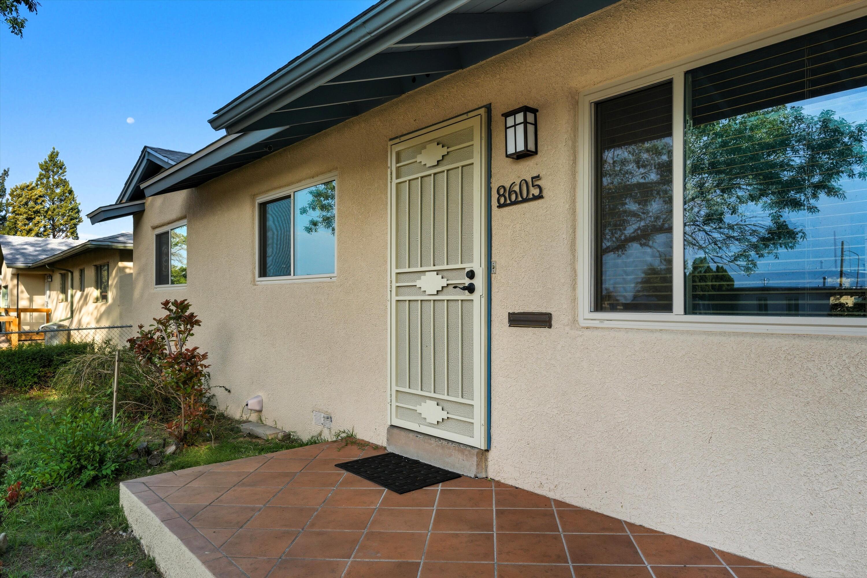 8605 Mountain Road NE