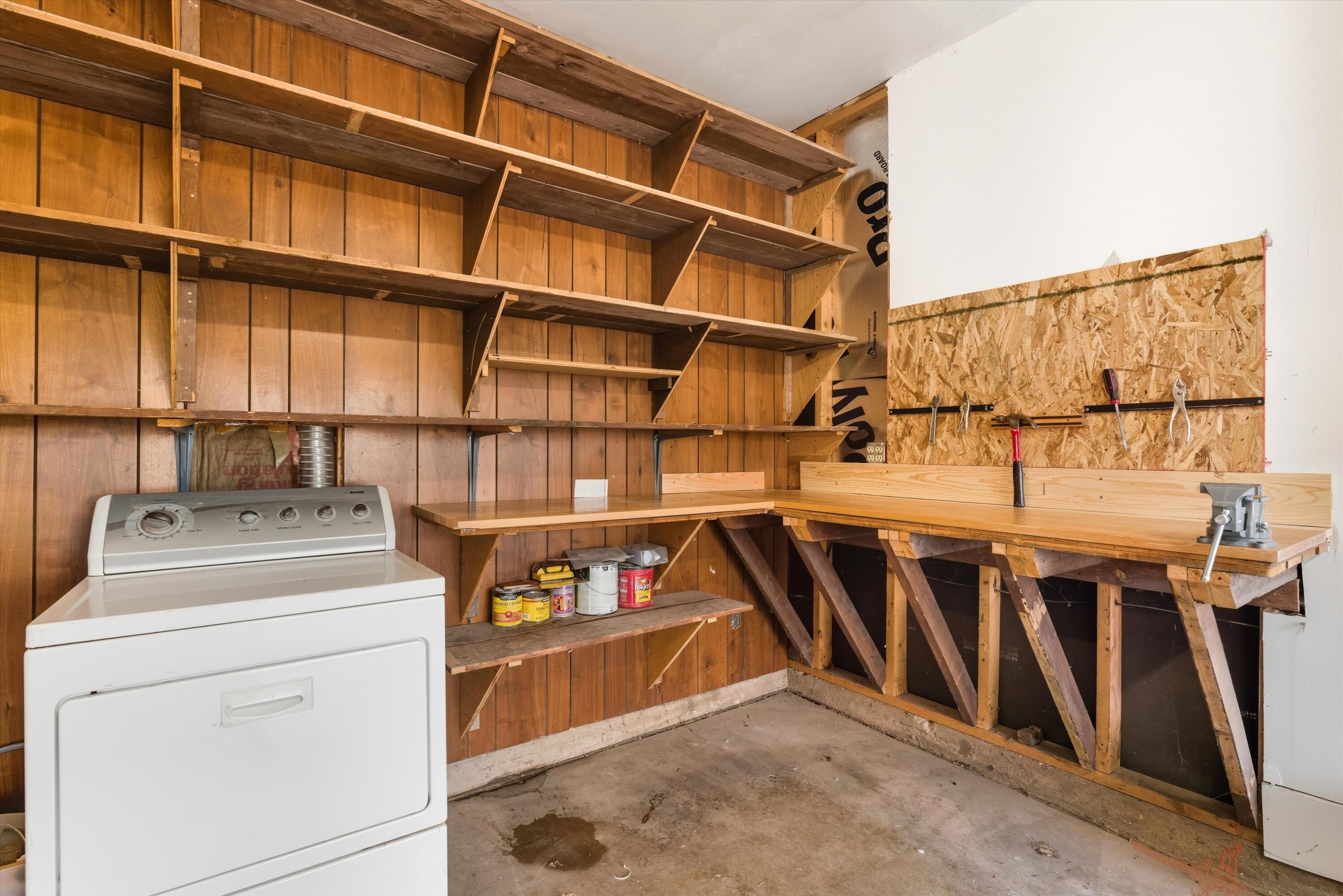 8605 Mountain Road NE