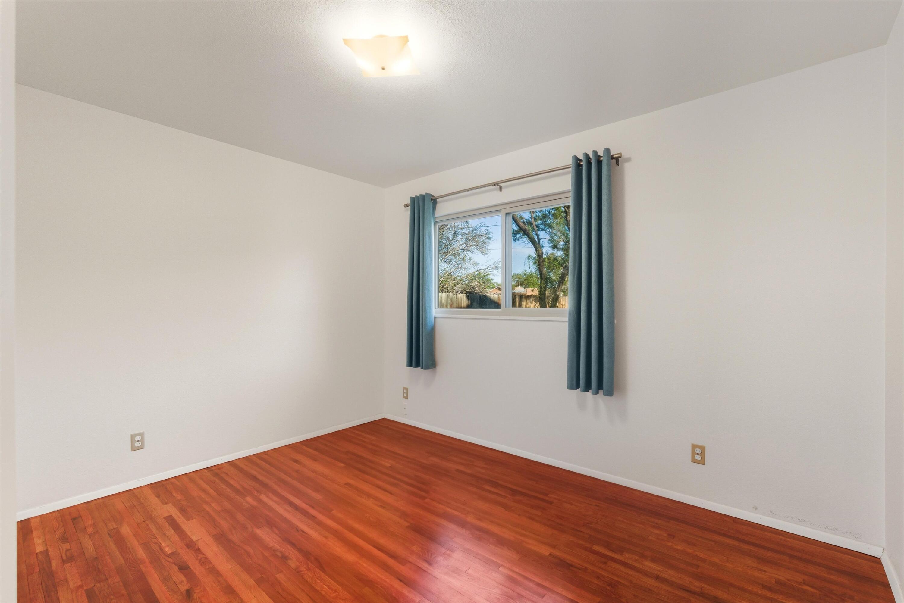 8605 Mountain Road NE